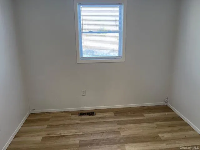 84 Point Road, Southampton, NY, 3 Bedrooms Bedrooms, 6 Rooms Rooms,1 BathroomBathrooms,Residential,For Rent,Point,0,945859 84 Point Road, Southampton, NY, 3 Bedrooms Bedrooms, 6 Rooms Rooms,1 BathroomBathrooms,Residential,For Rent,Point,0,945859