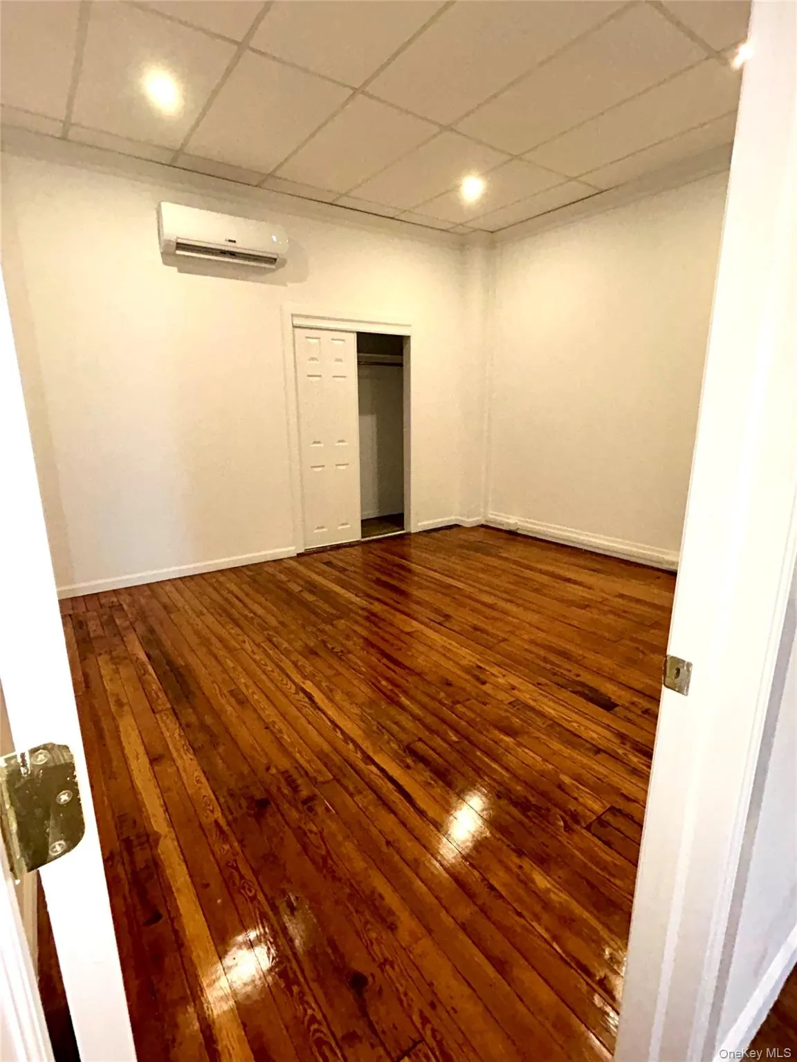 48 West Main Street, Riverhead, NY, 2 Bedrooms Bedrooms, 5 Rooms Rooms,1 BathroomBathrooms,Residential Lease,Idx,West Main,0,945901 48 West Main Street, Riverhead, NY, 2 Bedrooms Bedrooms, 5 Rooms Rooms,1 BathroomBathrooms,Residential Lease,Idx,West Main,0,945901