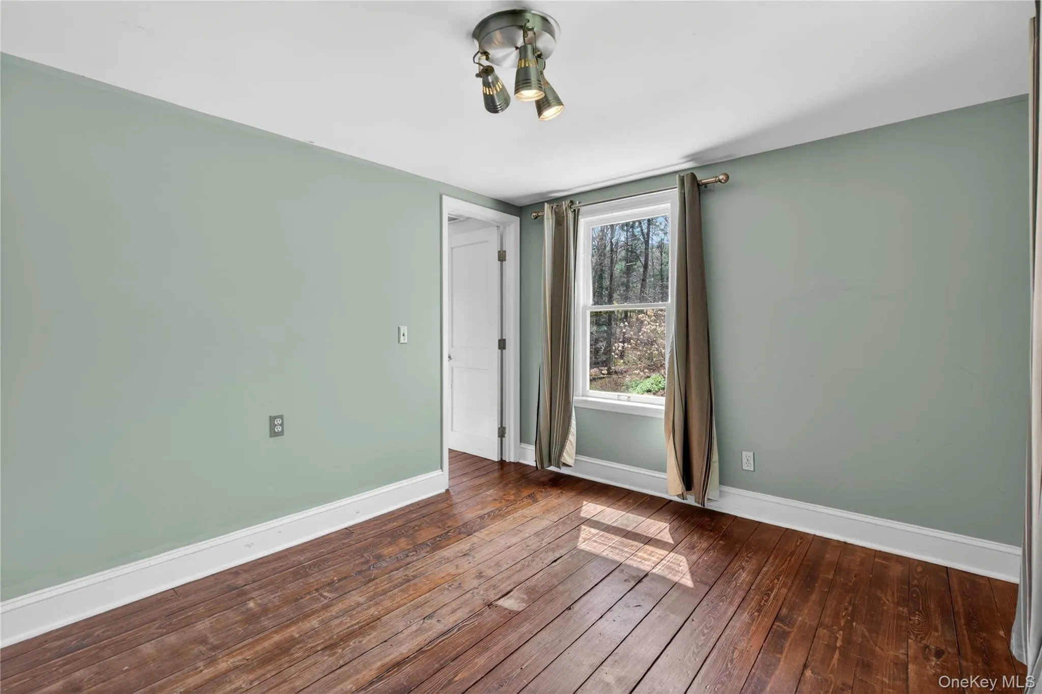 1063 Sawkill Road, Kingston (town), NY, 3 Bedrooms Bedrooms, 7 Rooms Rooms,1 BathroomBathrooms,Residential,For Rent,Sawkill,0,945918 1063 Sawkill Road, Kingston (town), NY, 3 Bedrooms Bedrooms, 7 Rooms Rooms,1 BathroomBathrooms,Residential,For Rent,Sawkill,0,945918