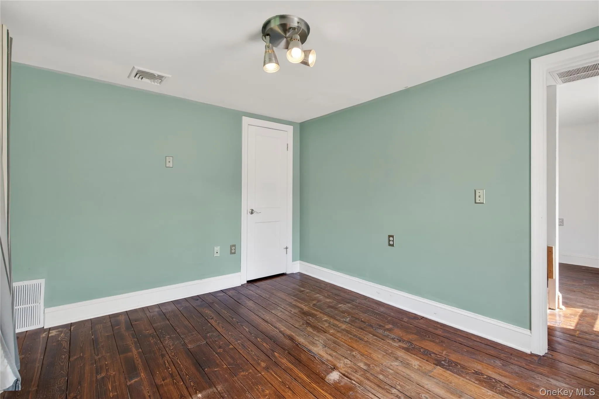 1063 Sawkill Road, Kingston (town), NY, 3 Bedrooms Bedrooms, 7 Rooms Rooms,1 BathroomBathrooms,Residential,For Rent,Sawkill,0,945918 1063 Sawkill Road, Kingston (town), NY, 3 Bedrooms Bedrooms, 7 Rooms Rooms,1 BathroomBathrooms,Residential,For Rent,Sawkill,0,945918