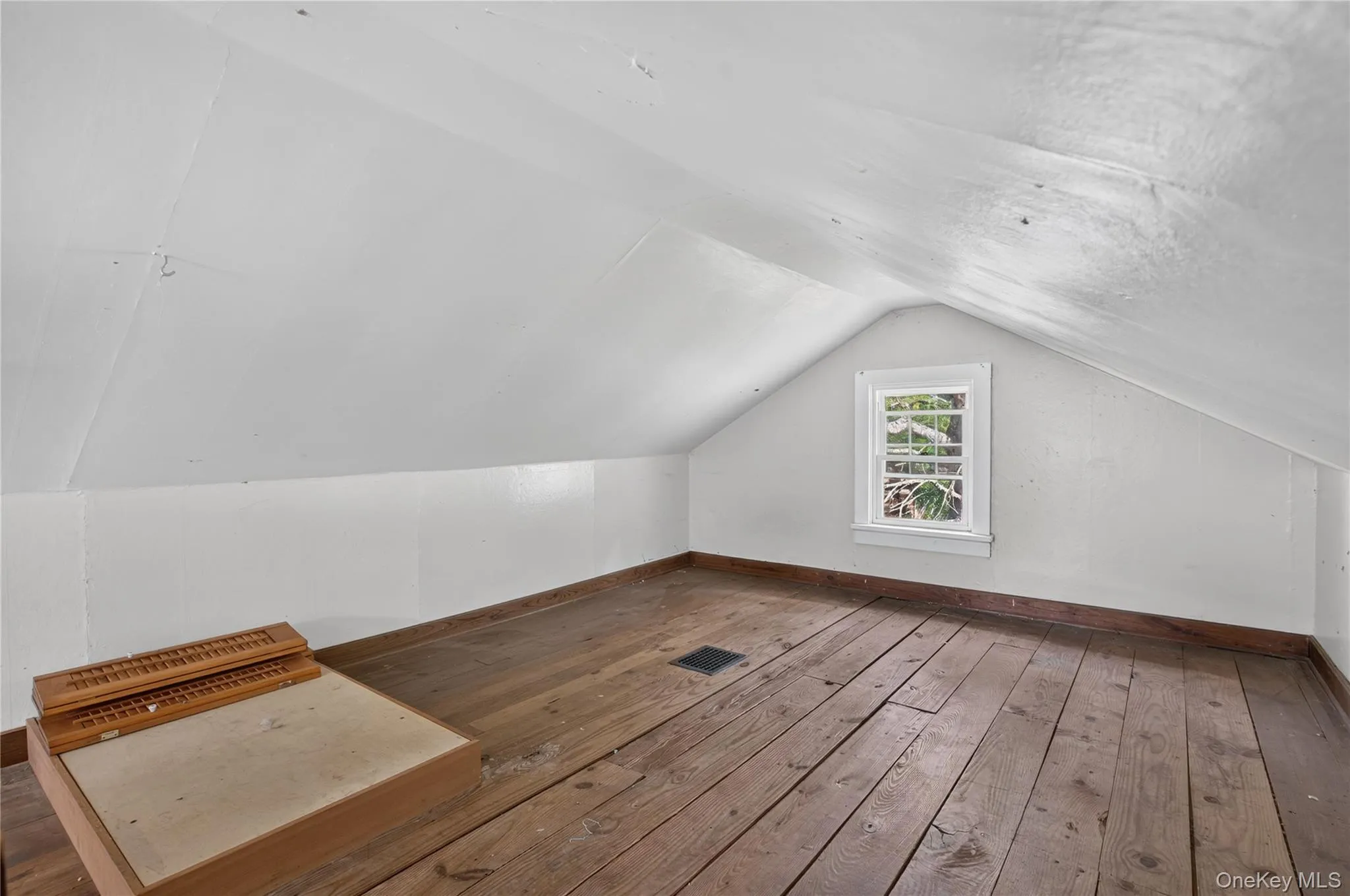15 Hallihans Hill Road, Kingston (town), NY, 2 Bedrooms Bedrooms, 4 Rooms Rooms,1 BathroomBathrooms,Residential,For Rent,Hallihans Hill,0,945928 15 Hallihans Hill Road, Kingston (town), NY, 2 Bedrooms Bedrooms, 4 Rooms Rooms,1 BathroomBathrooms,Residential,For Rent,Hallihans Hill,0,945928
