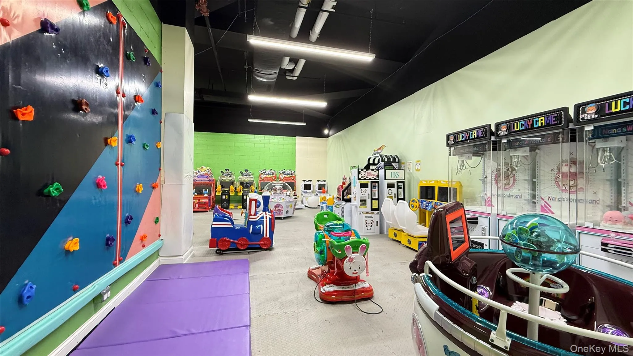 9501 37th Avenue, New York, NY, ,Commercial Lease,Idx,37th,0,945964 9501 37th Avenue, New York, NY, ,Commercial Lease,Idx,37th,0,945964