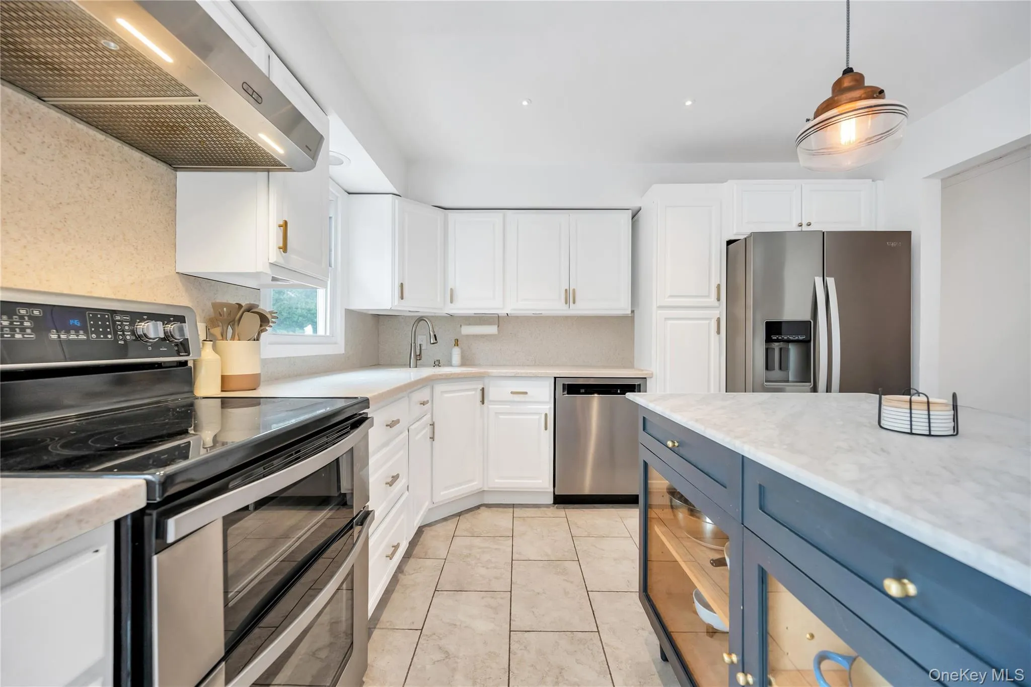 8 Lovell Road, Southampton, NY, 3 Bedrooms Bedrooms, 6 Rooms Rooms,2 BathroomsBathrooms,Residential Lease,Idx,Lovell,0,946012 8 Lovell Road, Southampton, NY, 3 Bedrooms Bedrooms, 6 Rooms Rooms,2 BathroomsBathrooms,Residential Lease,Idx,Lovell,0,946012