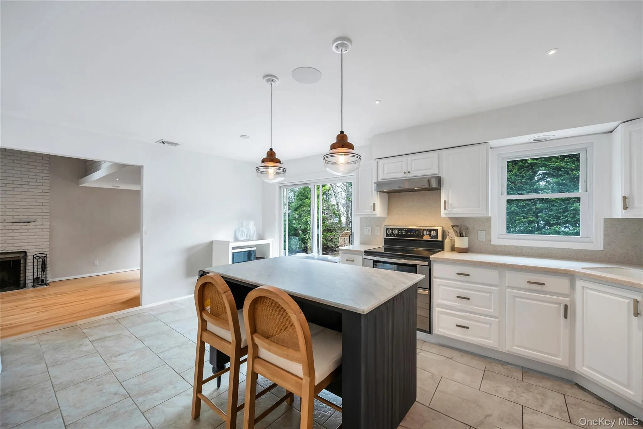 8 Lovell Road, Southampton, NY, 3 Bedrooms Bedrooms, 6 Rooms Rooms,2 BathroomsBathrooms,Residential Lease,Idx,Lovell,0,946012 8 Lovell Road, Southampton, NY, 3 Bedrooms Bedrooms, 6 Rooms Rooms,2 BathroomsBathrooms,Residential Lease,Idx,Lovell,0,946012