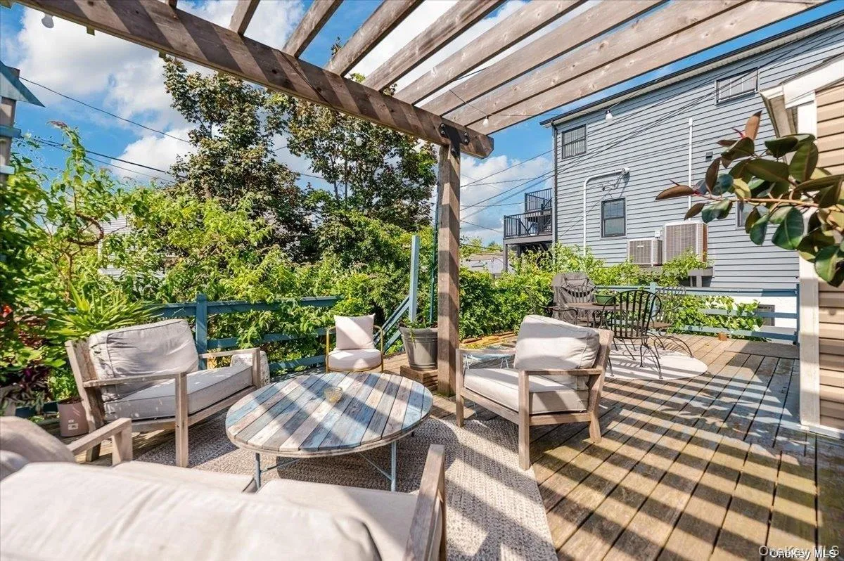 311 Market Street, Long Beach, NY, 2 Bedrooms Bedrooms, 5 Rooms Rooms,1 BathroomBathrooms,Residential Lease,Idx,Market,0,946028 311 Market Street, Long Beach, NY, 2 Bedrooms Bedrooms, 5 Rooms Rooms,1 BathroomBathrooms,Residential Lease,Idx,Market,0,946028