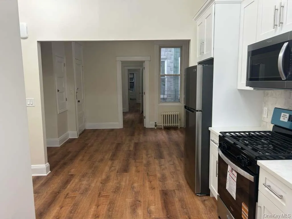 88-23 85th Street, New York, NY, 3 Bedrooms Bedrooms, 6 Rooms Rooms,1 BathroomBathrooms,Residential Lease,For Rent,85th,0,946039 88-23 85th Street, New York, NY, 3 Bedrooms Bedrooms, 6 Rooms Rooms,1 BathroomBathrooms,Residential Lease,For Rent,85th,0,946039