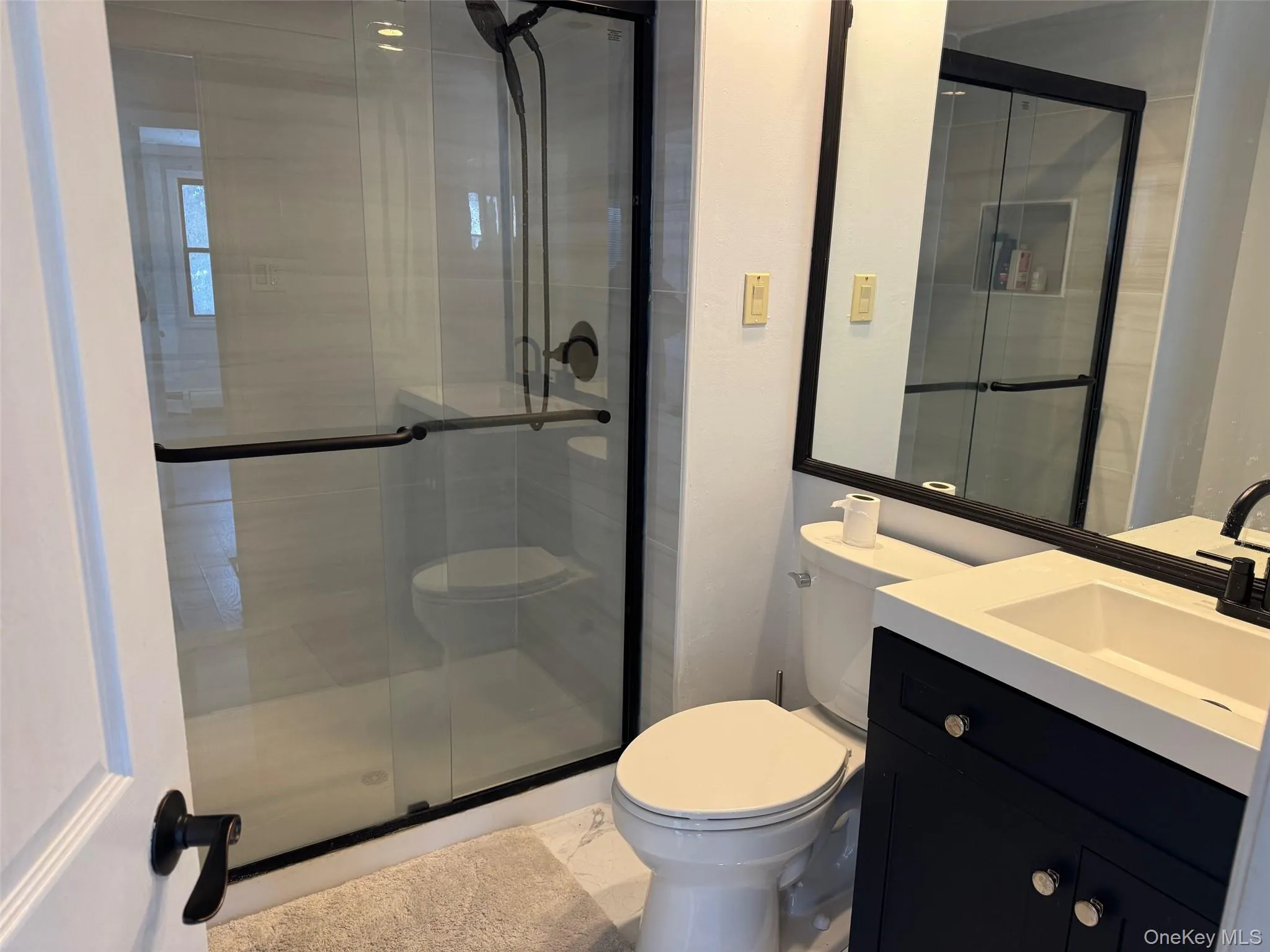 3 Thornridge Lane, Brookhaven, NY, 4 Bedrooms Bedrooms, 8 Rooms Rooms,2 BathroomsBathrooms,Residential Lease,For Rent,Thornridge,0,946081 3 Thornridge Lane, Brookhaven, NY, 4 Bedrooms Bedrooms, 8 Rooms Rooms,2 BathroomsBathrooms,Residential Lease,For Rent,Thornridge,0,946081