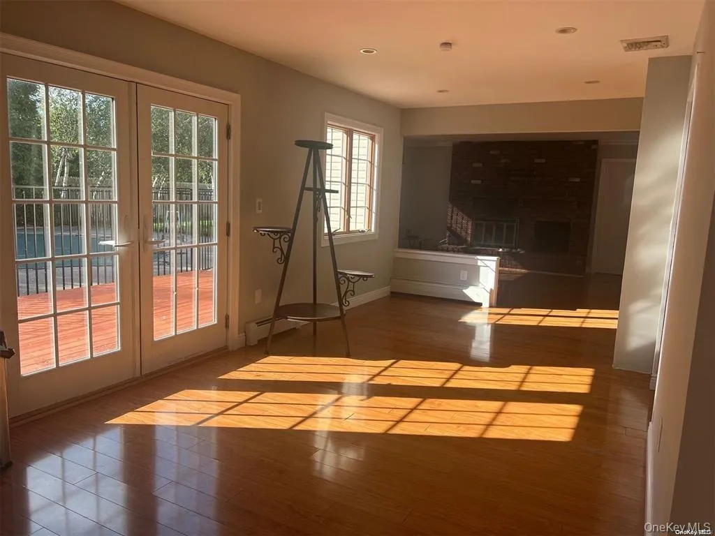 3 Thornridge Lane, Brookhaven, NY, 4 Bedrooms Bedrooms, 8 Rooms Rooms,2 BathroomsBathrooms,Residential Lease,For Rent,Thornridge,0,946081 3 Thornridge Lane, Brookhaven, NY, 4 Bedrooms Bedrooms, 8 Rooms Rooms,2 BathroomsBathrooms,Residential Lease,For Rent,Thornridge,0,946081