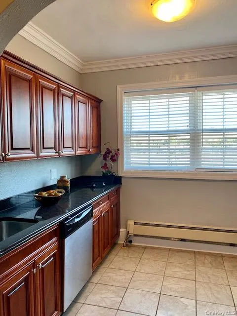 1240 Broadway, Hempstead, NY, 1 Bedroom Bedrooms, 4 Rooms Rooms,1 BathroomBathrooms,Residential Lease,For Rent,Broadway,0,946235 1240 Broadway, Hempstead, NY, 1 Bedroom Bedrooms, 4 Rooms Rooms,1 BathroomBathrooms,Residential Lease,For Rent,Broadway,0,946235