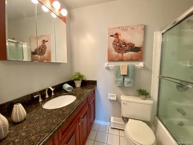 323 Brook Avenue, Islip, NY, 1 Bedroom Bedrooms, 4 Rooms Rooms,1 BathroomBathrooms,Residential Lease,Idx,Brook,0,946270 323 Brook Avenue, Islip, NY, 1 Bedroom Bedrooms, 4 Rooms Rooms,1 BathroomBathrooms,Residential Lease,Idx,Brook,0,946270