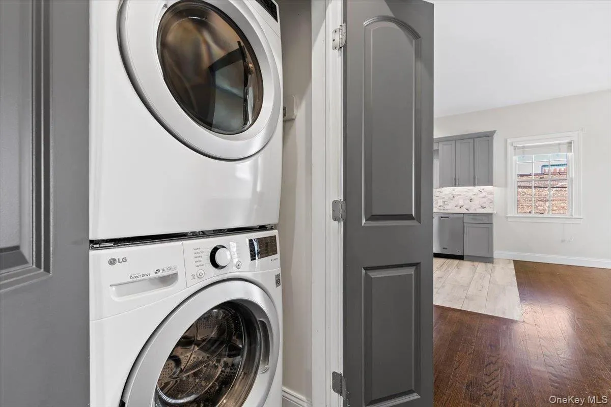 stacked washer / dryer stacked washer / dryer