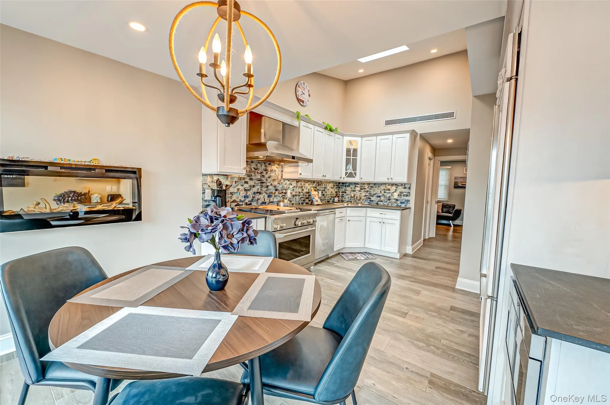 71 Bay Drive, Babylon, NY, 2 Bedrooms Bedrooms, 5 Rooms Rooms,2 BathroomsBathrooms,Residential Lease,Idx,Bay,0,946333 71 Bay Drive, Babylon, NY, 2 Bedrooms Bedrooms, 5 Rooms Rooms,2 BathroomsBathrooms,Residential Lease,Idx,Bay,0,946333