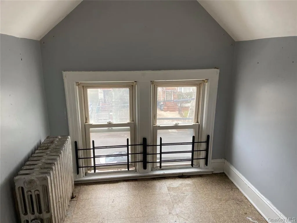 21522 112th Avenue, New York, NY, 2 Bedrooms Bedrooms, 4 Rooms Rooms,1 BathroomBathrooms,Residential Lease,Idx,112th,0,946337 21522 112th Avenue, New York, NY, 2 Bedrooms Bedrooms, 4 Rooms Rooms,1 BathroomBathrooms,Residential Lease,Idx,112th,0,946337