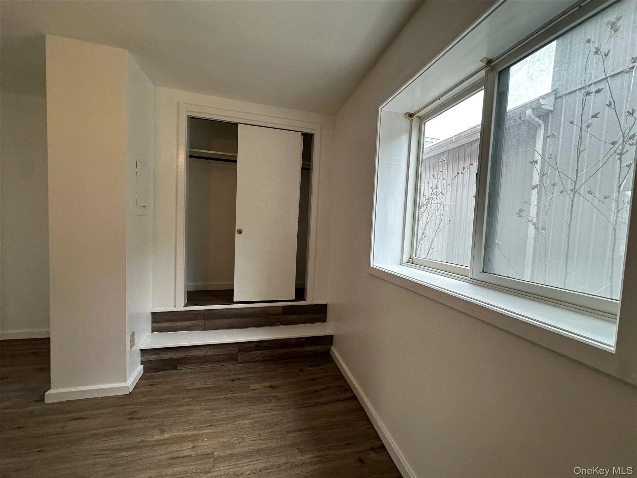 165 Ulster Avenue, Saugerties, NY, 1 Bedroom Bedrooms, 3 Rooms Rooms,1 BathroomBathrooms,Residential Lease,Idx,Ulster,0,946393 165 Ulster Avenue, Saugerties, NY, 1 Bedroom Bedrooms, 3 Rooms Rooms,1 BathroomBathrooms,Residential Lease,Idx,Ulster,0,946393