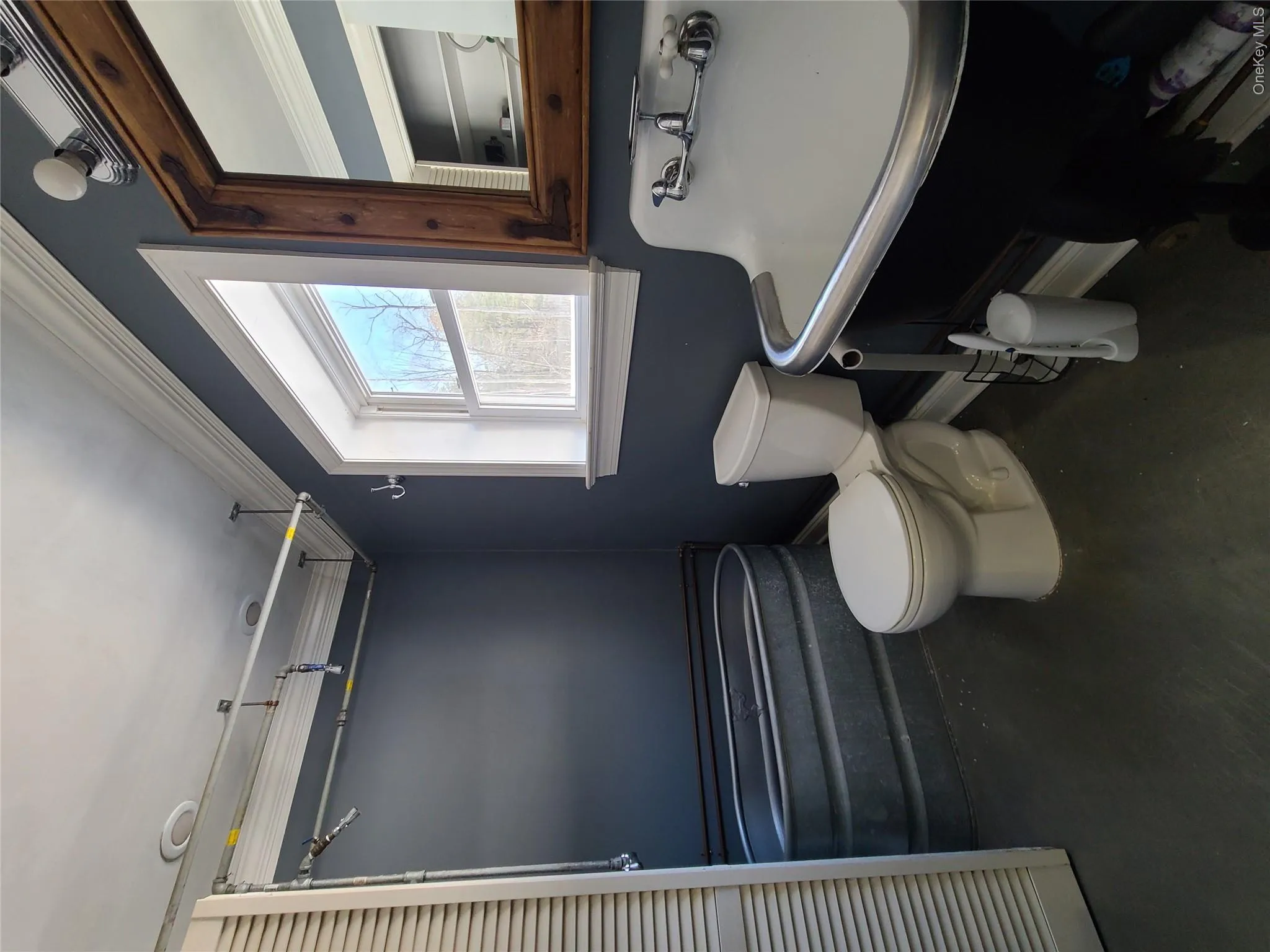 Studio apartment bathroom Studio apartment bathroom