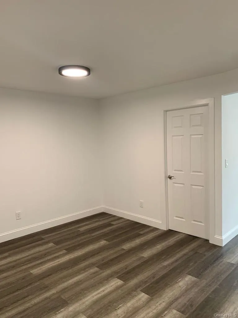 4410 Baychester Avenue, New York, NY, 3 Bedrooms Bedrooms, 6 Rooms Rooms,1 BathroomBathrooms,Residential Lease,For Rent,Baychester,0,946490 4410 Baychester Avenue, New York, NY, 3 Bedrooms Bedrooms, 6 Rooms Rooms,1 BathroomBathrooms,Residential Lease,For Rent,Baychester,0,946490