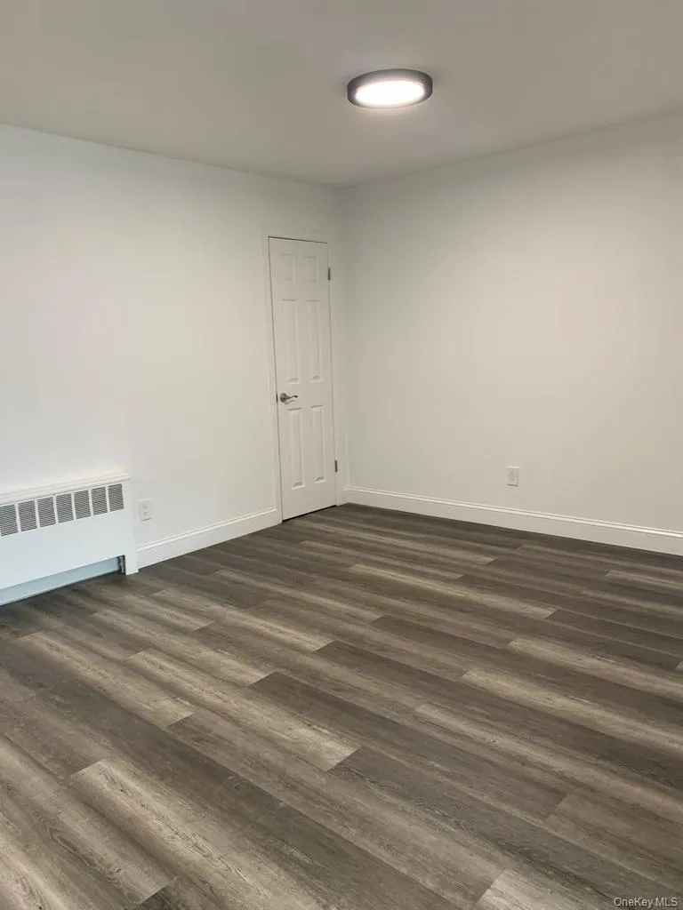 4410 Baychester Avenue, New York, NY, 3 Bedrooms Bedrooms, 6 Rooms Rooms,1 BathroomBathrooms,Residential Lease,For Rent,Baychester,0,946490 4410 Baychester Avenue, New York, NY, 3 Bedrooms Bedrooms, 6 Rooms Rooms,1 BathroomBathrooms,Residential Lease,For Rent,Baychester,0,946490