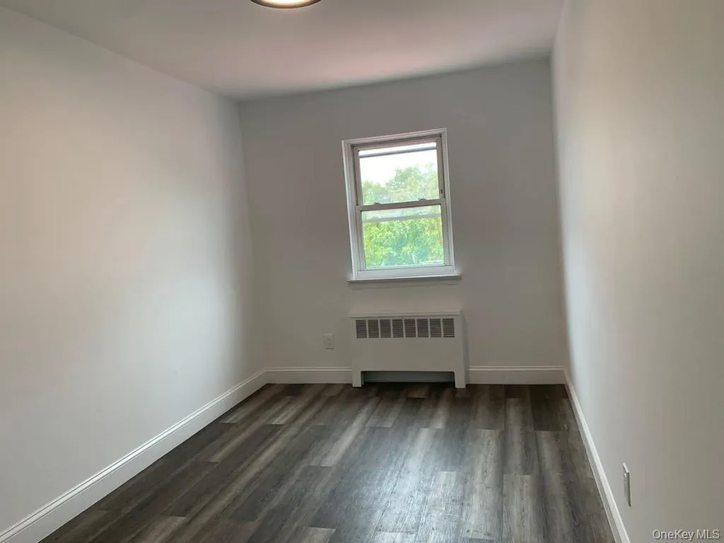 4410 Baychester Avenue, New York, NY, 3 Bedrooms Bedrooms, 6 Rooms Rooms,1 BathroomBathrooms,Residential Lease,For Rent,Baychester,0,946490 4410 Baychester Avenue, New York, NY, 3 Bedrooms Bedrooms, 6 Rooms Rooms,1 BathroomBathrooms,Residential Lease,For Rent,Baychester,0,946490
