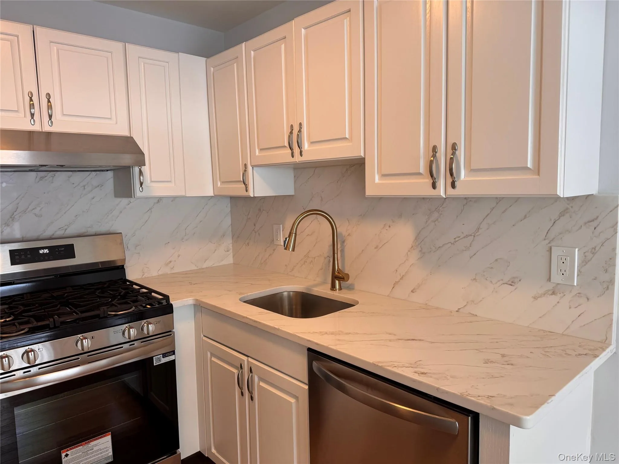 197 Ramapo Road, Haverstraw, NY, 1 Bedroom Bedrooms, 4 Rooms Rooms,1 BathroomBathrooms,Residential Lease,Idx,Ramapo,0,946492 197 Ramapo Road, Haverstraw, NY, 1 Bedroom Bedrooms, 4 Rooms Rooms,1 BathroomBathrooms,Residential Lease,Idx,Ramapo,0,946492