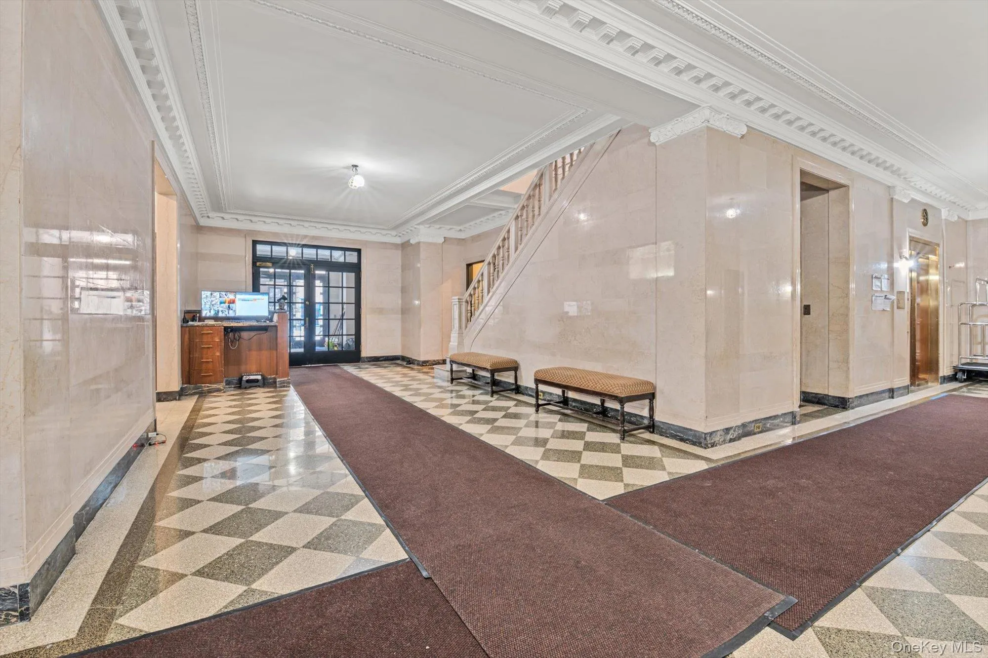 Lobby Lobby