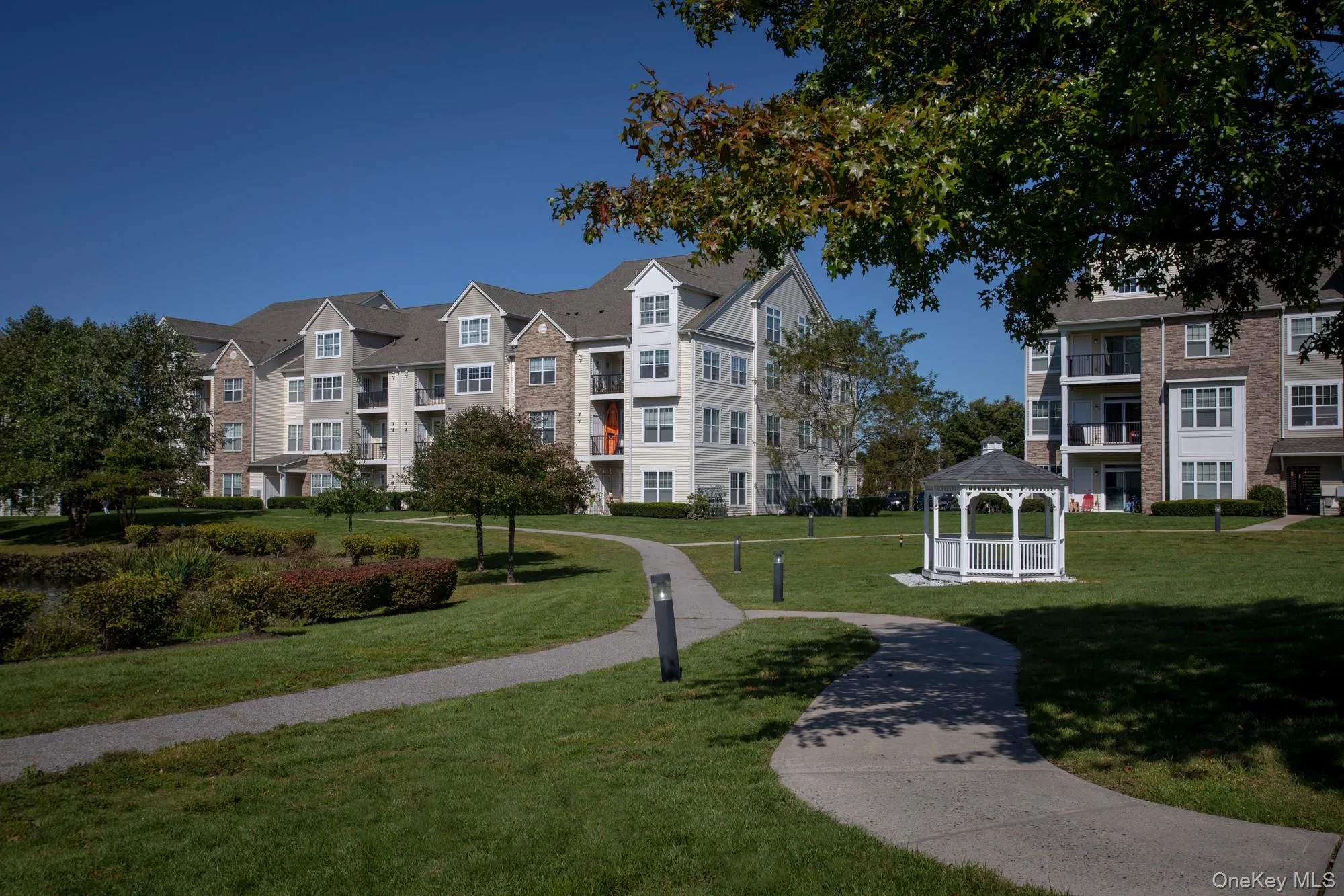 1 Charles Pond Drive, Islip, NY, 2 Bedrooms Bedrooms, 5 Rooms Rooms,2 BathroomsBathrooms,Residential Lease,Idx,Charles Pond,0,946535 1 Charles Pond Drive, Islip, NY, 2 Bedrooms Bedrooms, 5 Rooms Rooms,2 BathroomsBathrooms,Residential Lease,Idx,Charles Pond,0,946535