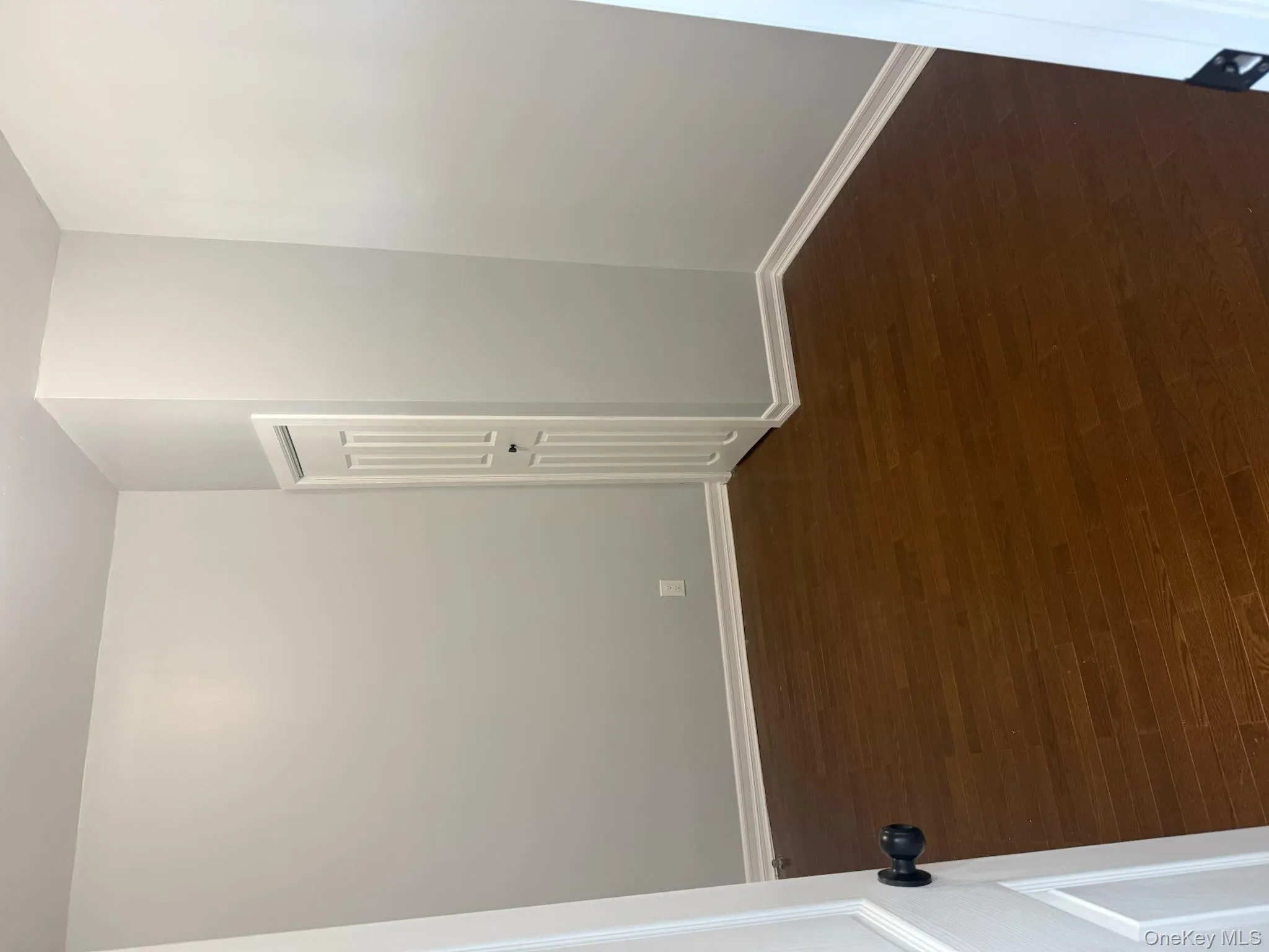 Extra bedroom room fits Queen sized bedroom set Extra bedroom room fits Queen sized bedroom set