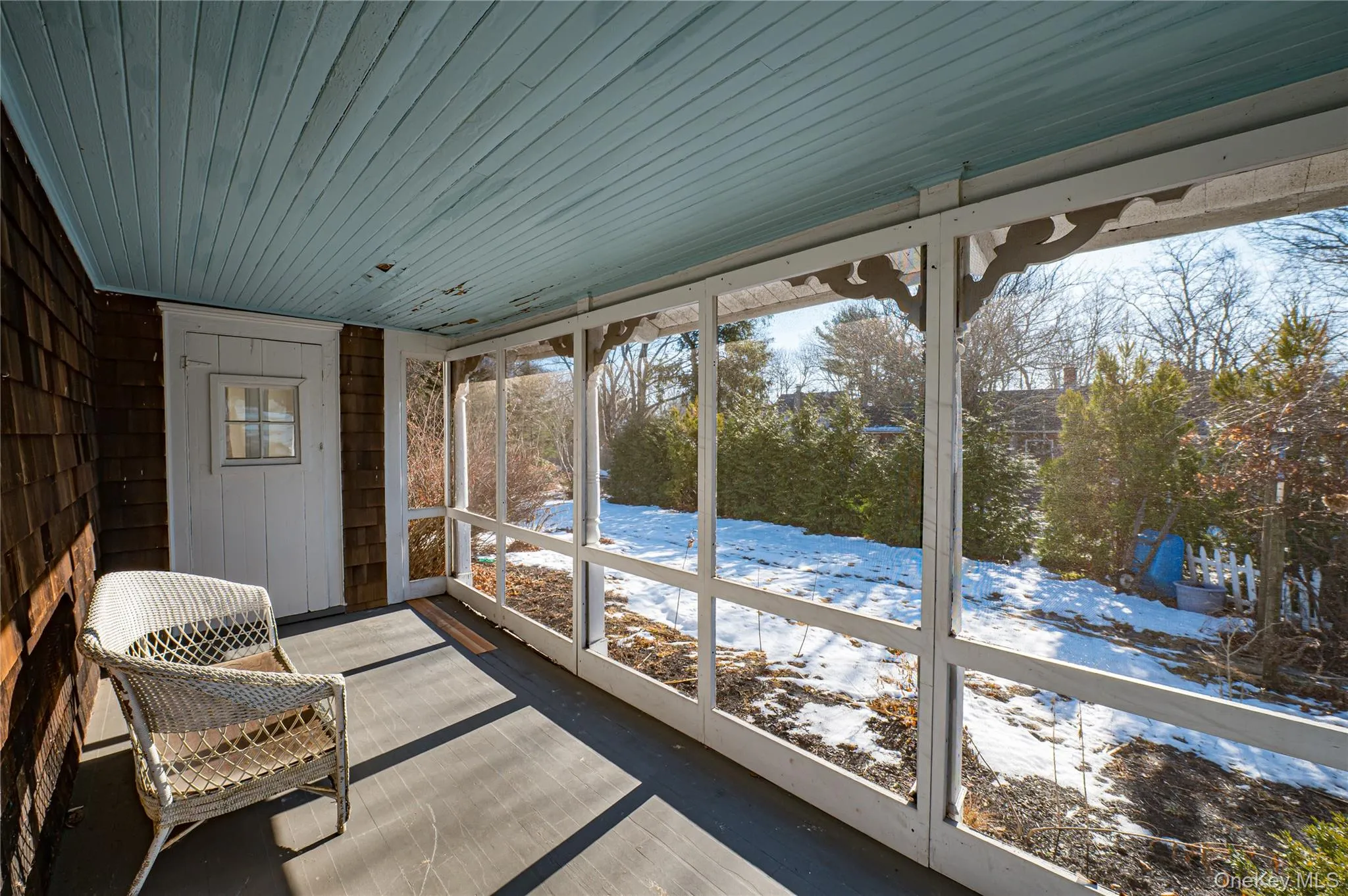 View of sunroom / solarium View of sunroom / solarium