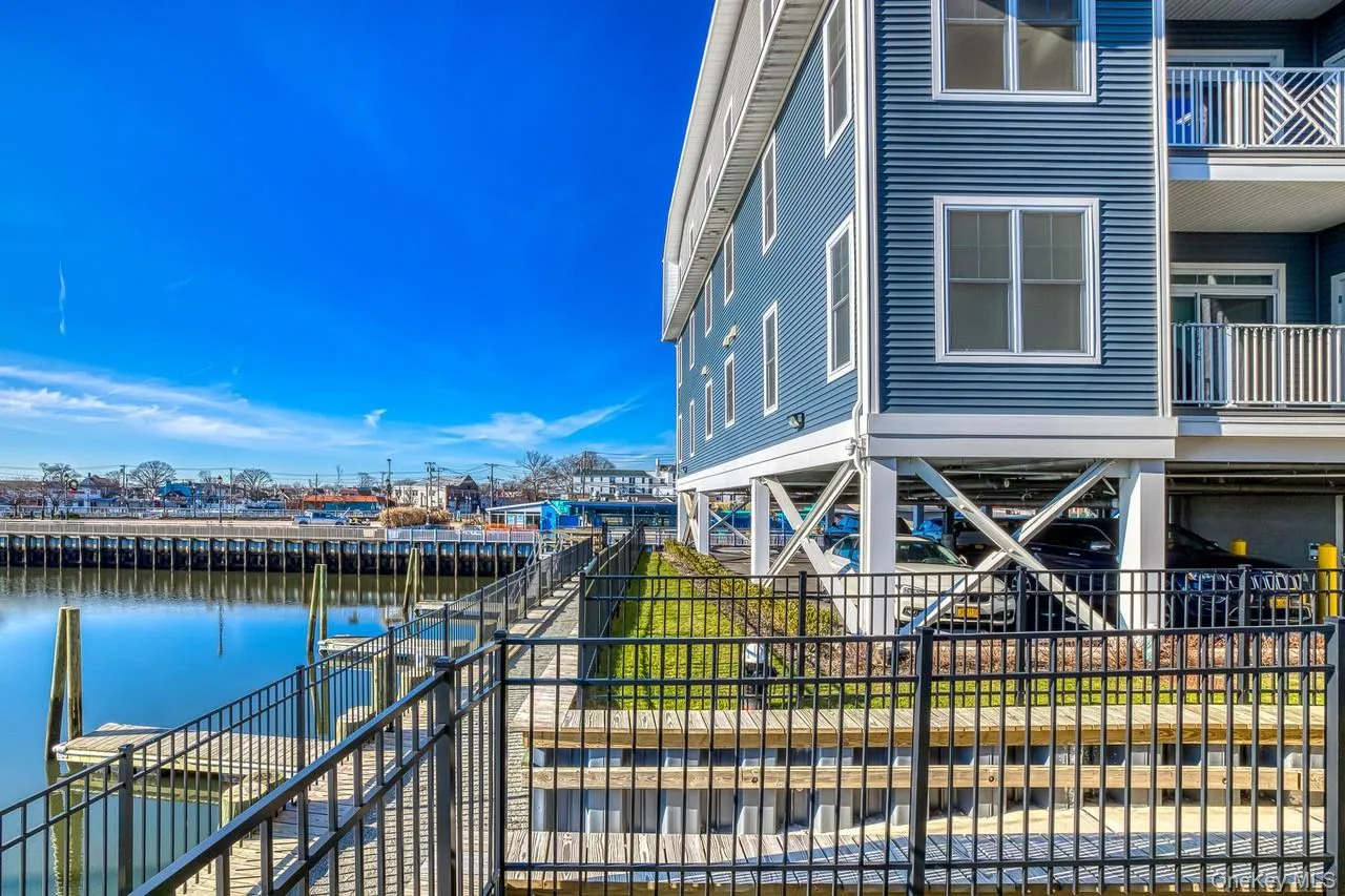 121 Marina Pointe Drive, Hempstead, NY, 2 Bedrooms Bedrooms, 7 Rooms Rooms,2 BathroomsBathrooms,Residential,For Rent,Marina Pointe,0,946618 121 Marina Pointe Drive, Hempstead, NY, 2 Bedrooms Bedrooms, 7 Rooms Rooms,2 BathroomsBathrooms,Residential,For Rent,Marina Pointe,0,946618