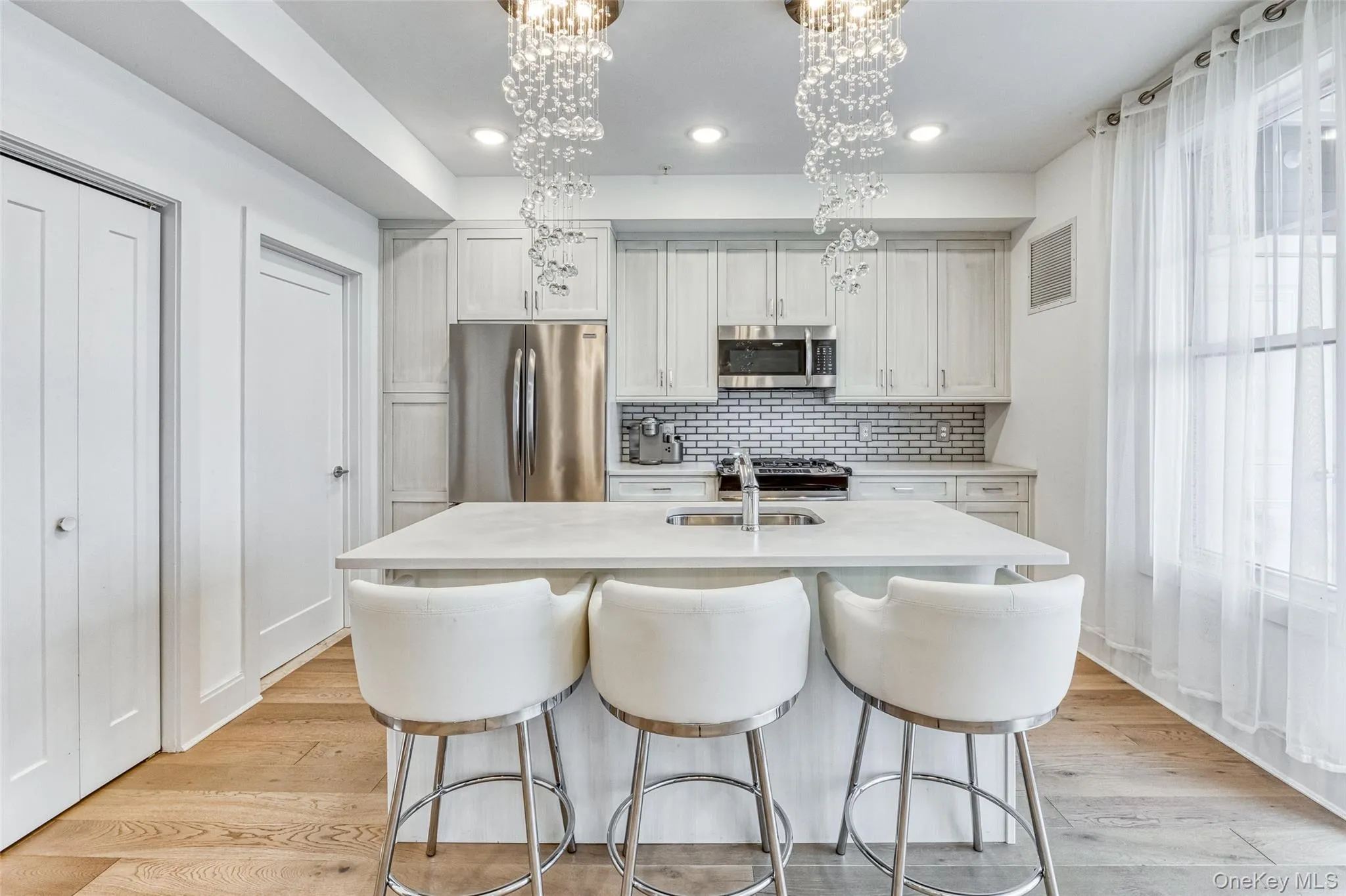 121 Marina Pointe Drive, Hempstead, NY, 2 Bedrooms Bedrooms, 7 Rooms Rooms,2 BathroomsBathrooms,Residential,For Rent,Marina Pointe,0,946618 121 Marina Pointe Drive, Hempstead, NY, 2 Bedrooms Bedrooms, 7 Rooms Rooms,2 BathroomsBathrooms,Residential,For Rent,Marina Pointe,0,946618