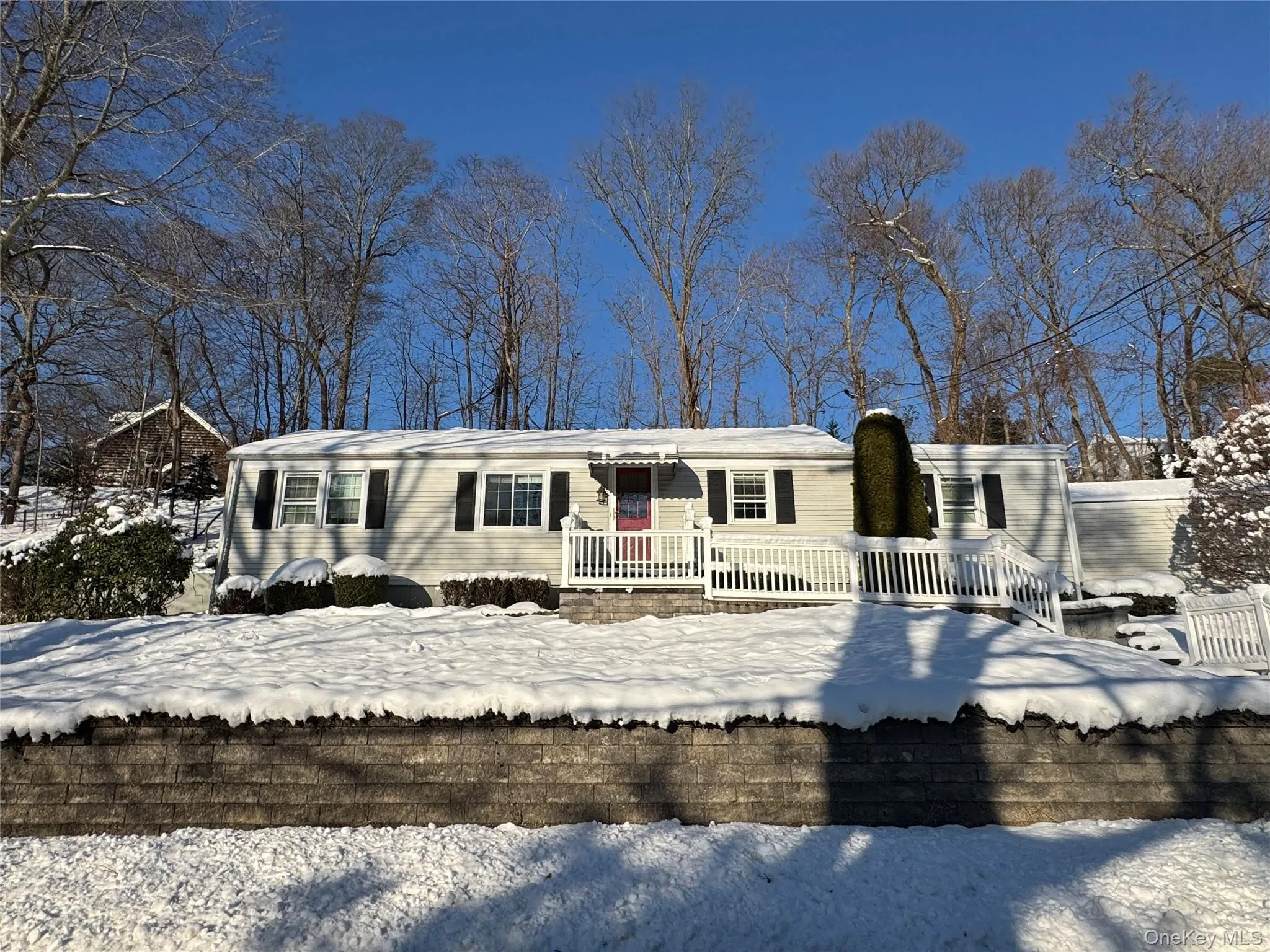 81 Oakside Road, Smithtown, NY, 4 Bedrooms Bedrooms, 7 Rooms Rooms,2 BathroomsBathrooms,Residential Lease,Idx,Oakside,0,946635 81 Oakside Road, Smithtown, NY, 4 Bedrooms Bedrooms, 7 Rooms Rooms,2 BathroomsBathrooms,Residential Lease,Idx,Oakside,0,946635
