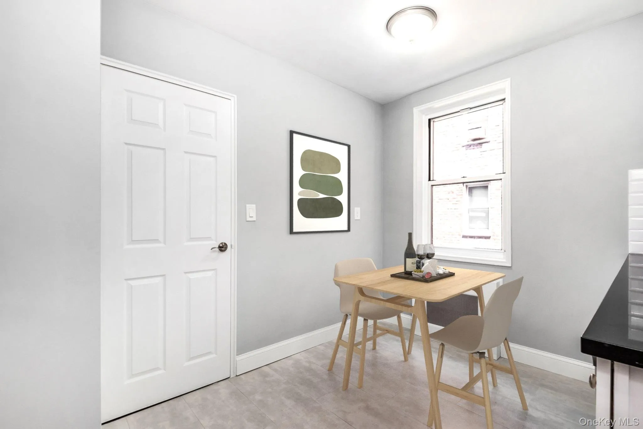 Dining area is virtually staged Dining area is virtually staged