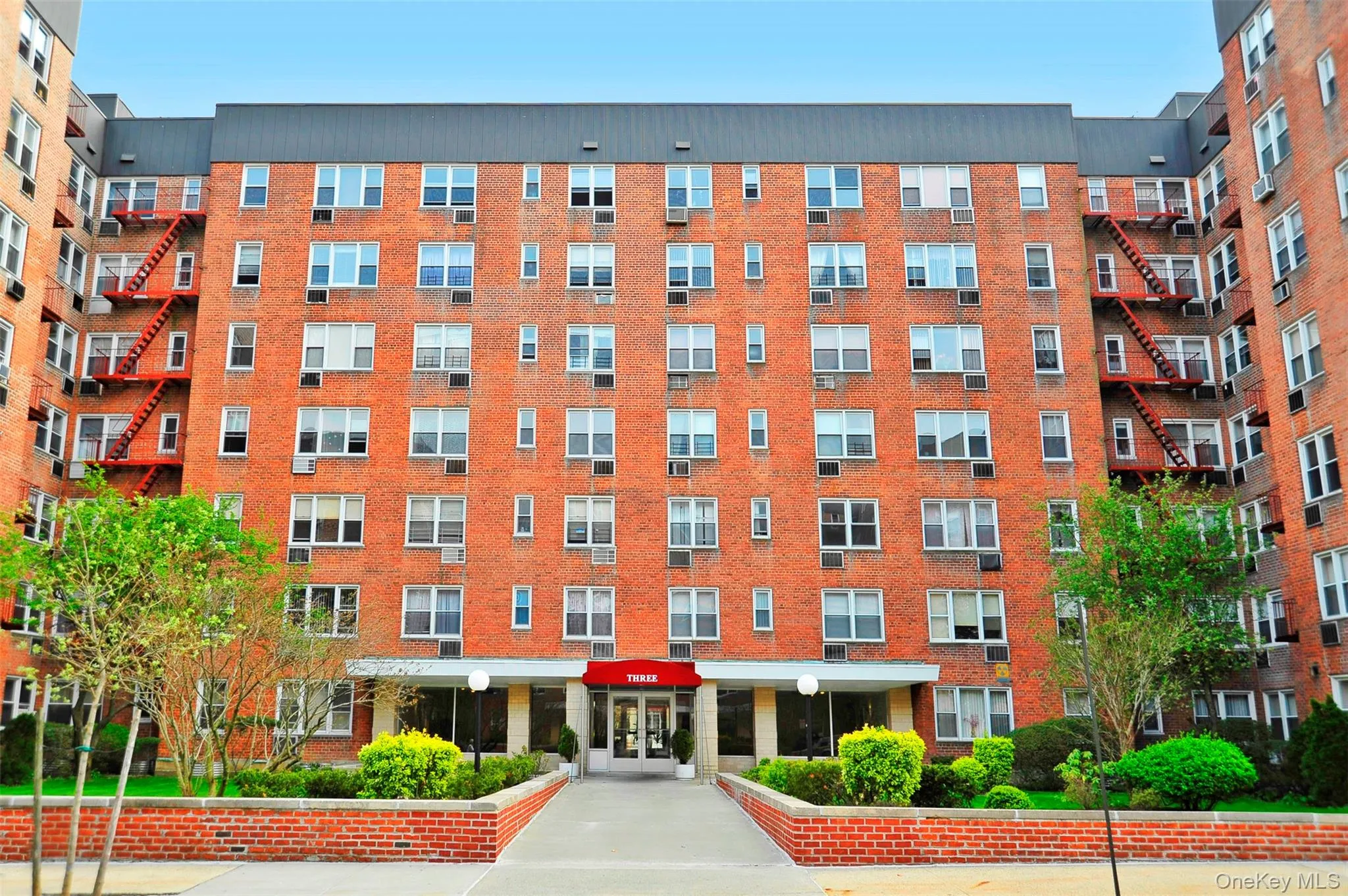 View of apartment building / complex View of apartment building / complex