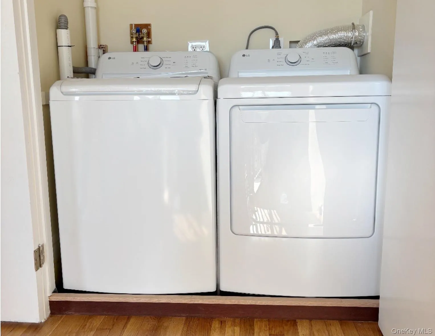 25 Acacia, New Rochelle, NY, 3 Bedrooms Bedrooms, 5 Rooms Rooms,2 BathroomsBathrooms,Residential Lease,Idx,Acacia,0,946665 25 Acacia, New Rochelle, NY, 3 Bedrooms Bedrooms, 5 Rooms Rooms,2 BathroomsBathrooms,Residential Lease,Idx,Acacia,0,946665