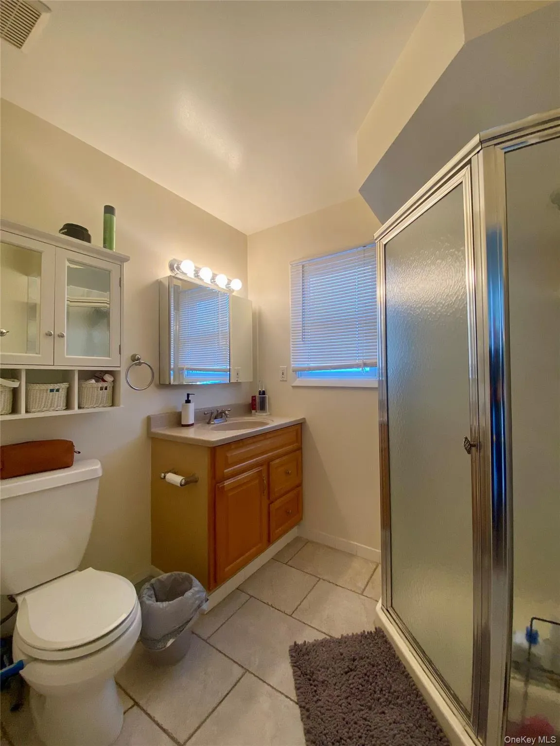 Primary en suite full bathroom Primary en suite full bathroom