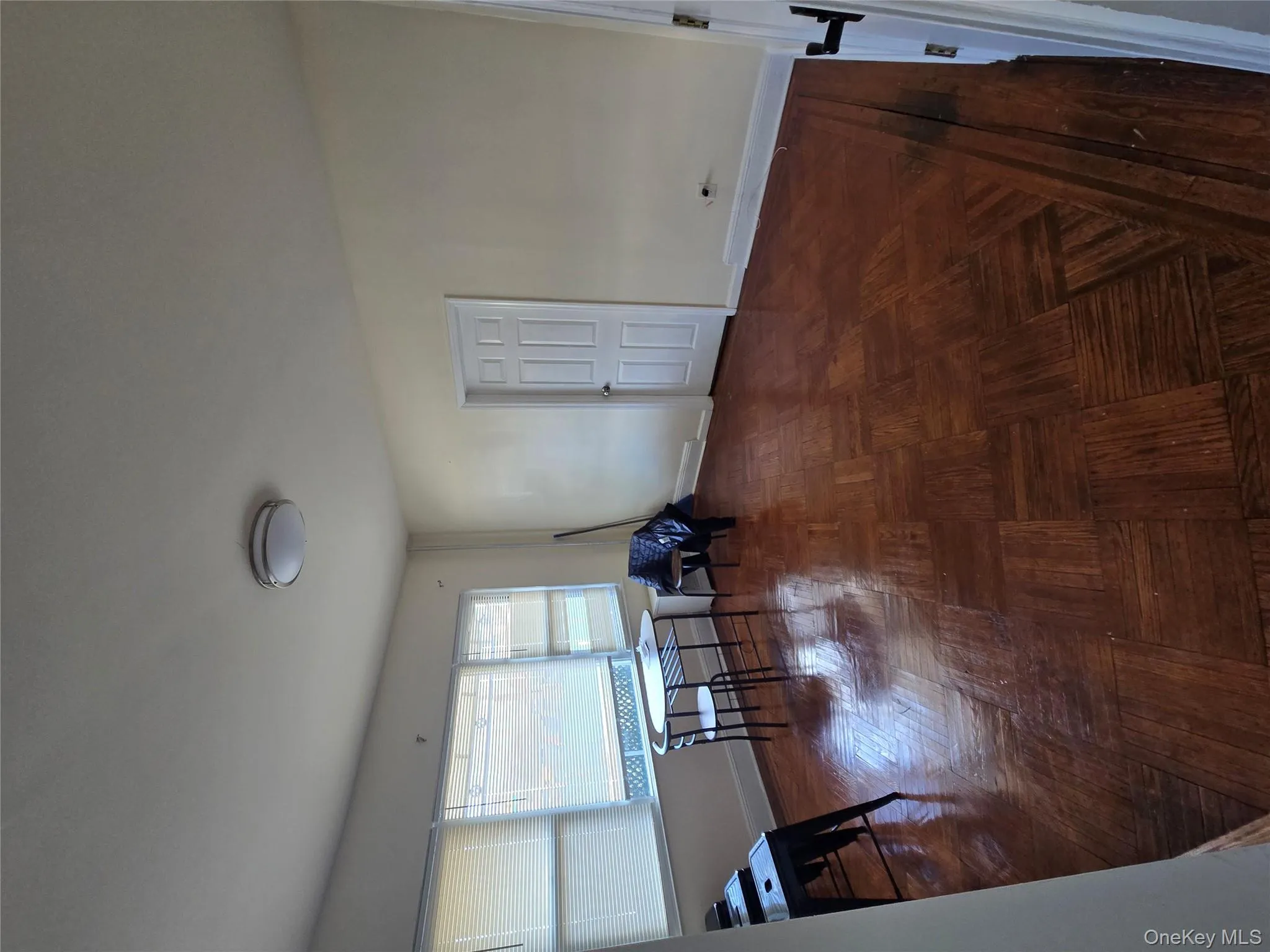Unfurnished room with baseboards Unfurnished room with baseboards