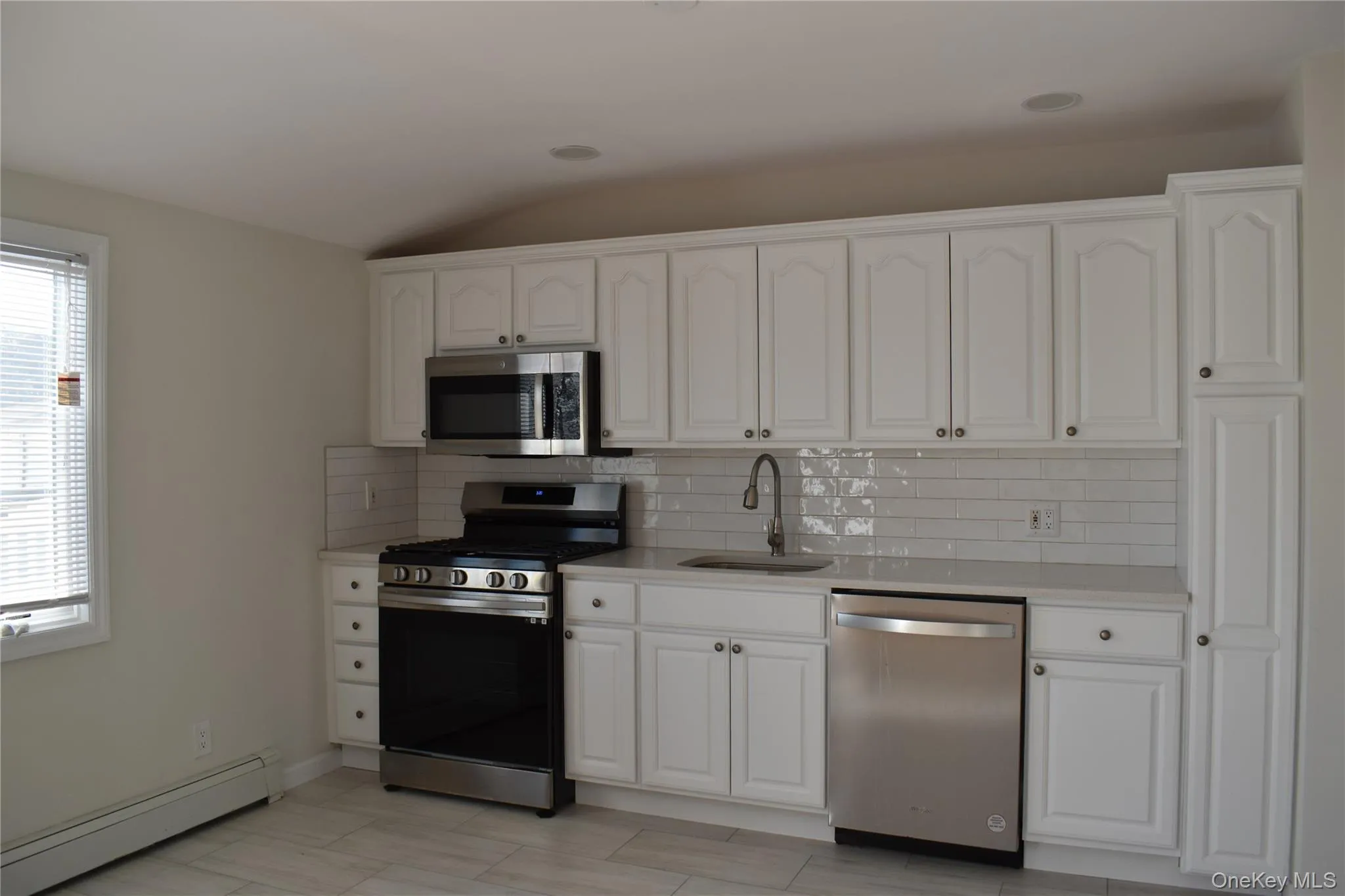 6 Geiger Place, Babylon, NY, 3 Bedrooms Bedrooms, 6 Rooms Rooms,1 BathroomBathrooms,Residential Lease,Idx,Geiger,0,946739 6 Geiger Place, Babylon, NY, 3 Bedrooms Bedrooms, 6 Rooms Rooms,1 BathroomBathrooms,Residential Lease,Idx,Geiger,0,946739