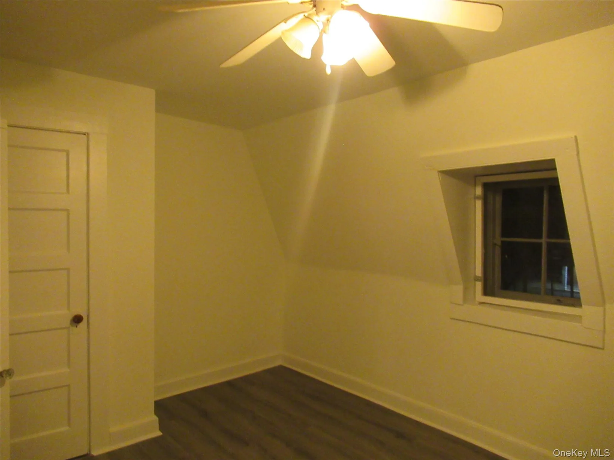 26 Oakland Avenue, Warwick (town), NY, 1 Bedroom Bedrooms, 3 Rooms Rooms,1 BathroomBathrooms,Residential Lease,Idx,Oakland,0,946773 26 Oakland Avenue, Warwick (town), NY, 1 Bedroom Bedrooms, 3 Rooms Rooms,1 BathroomBathrooms,Residential Lease,Idx,Oakland,0,946773