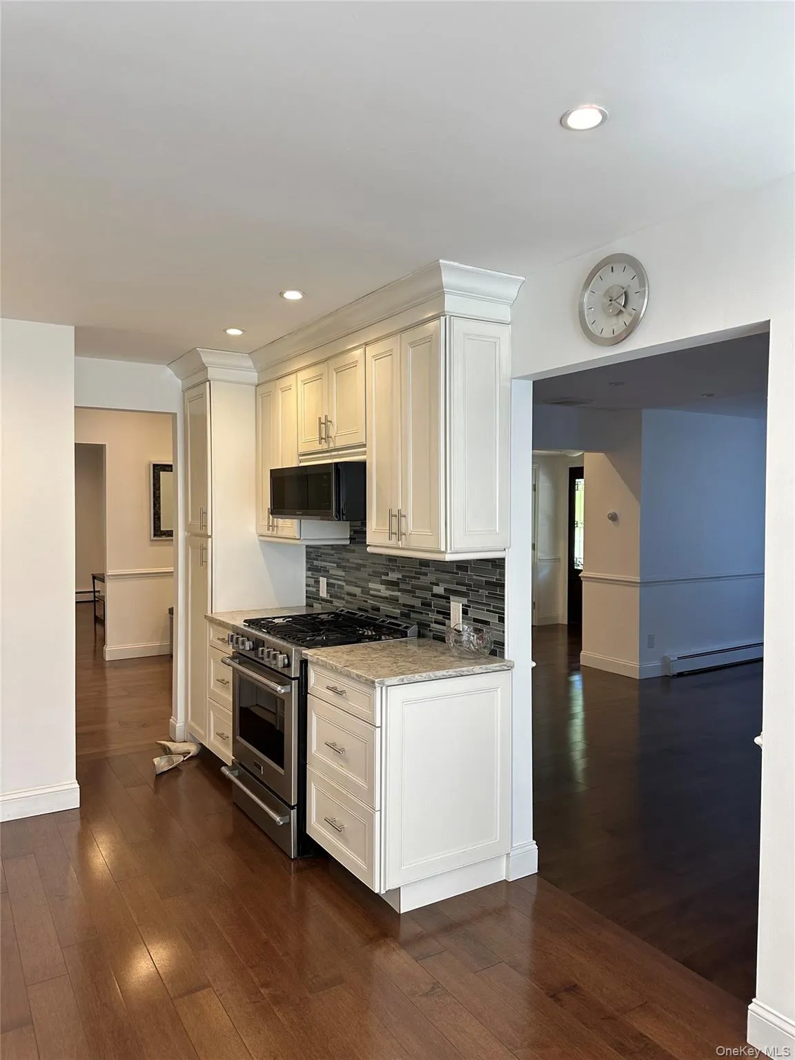 280 Terry Rd, Smithtown, NY, 4 Bedrooms Bedrooms, 8 Rooms Rooms,1 BathroomBathrooms,Residential Lease,Idx,Terry Rd,0,946819 280 Terry Rd, Smithtown, NY, 4 Bedrooms Bedrooms, 8 Rooms Rooms,1 BathroomBathrooms,Residential Lease,Idx,Terry Rd,0,946819