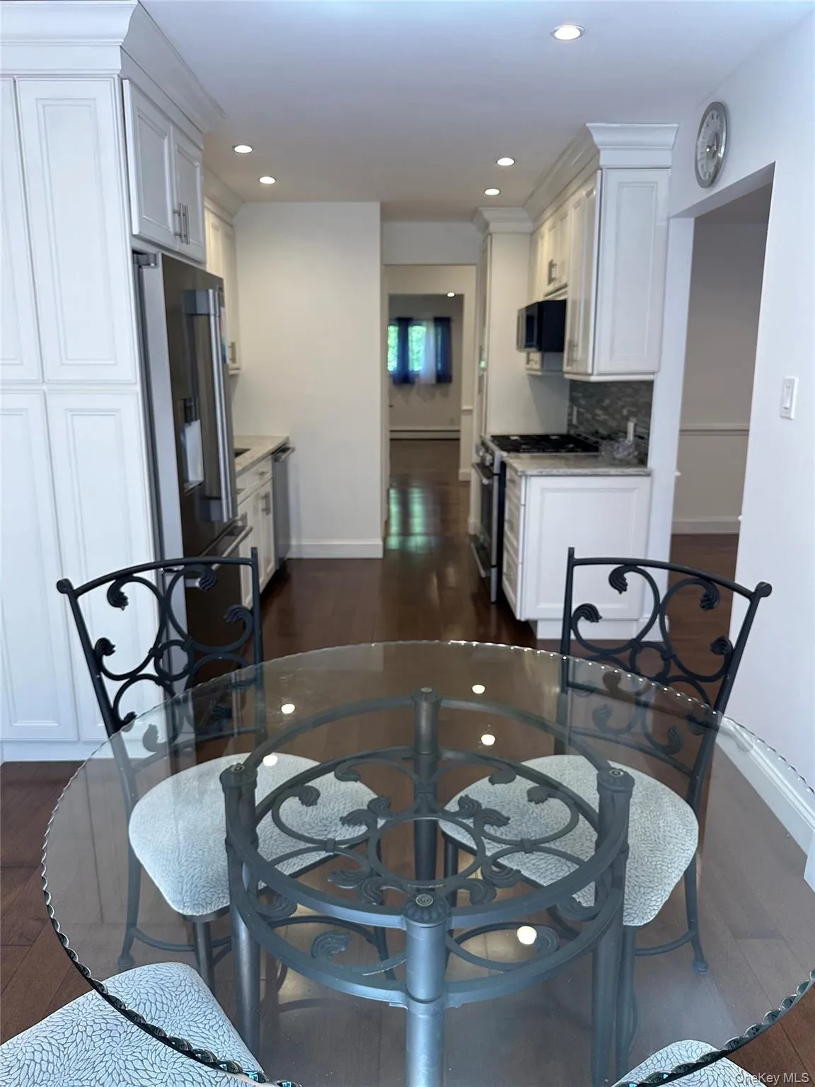 280 Terry Rd, Smithtown, NY, 4 Bedrooms Bedrooms, 8 Rooms Rooms,1 BathroomBathrooms,Residential Lease,Idx,Terry Rd,0,946819 280 Terry Rd, Smithtown, NY, 4 Bedrooms Bedrooms, 8 Rooms Rooms,1 BathroomBathrooms,Residential Lease,Idx,Terry Rd,0,946819