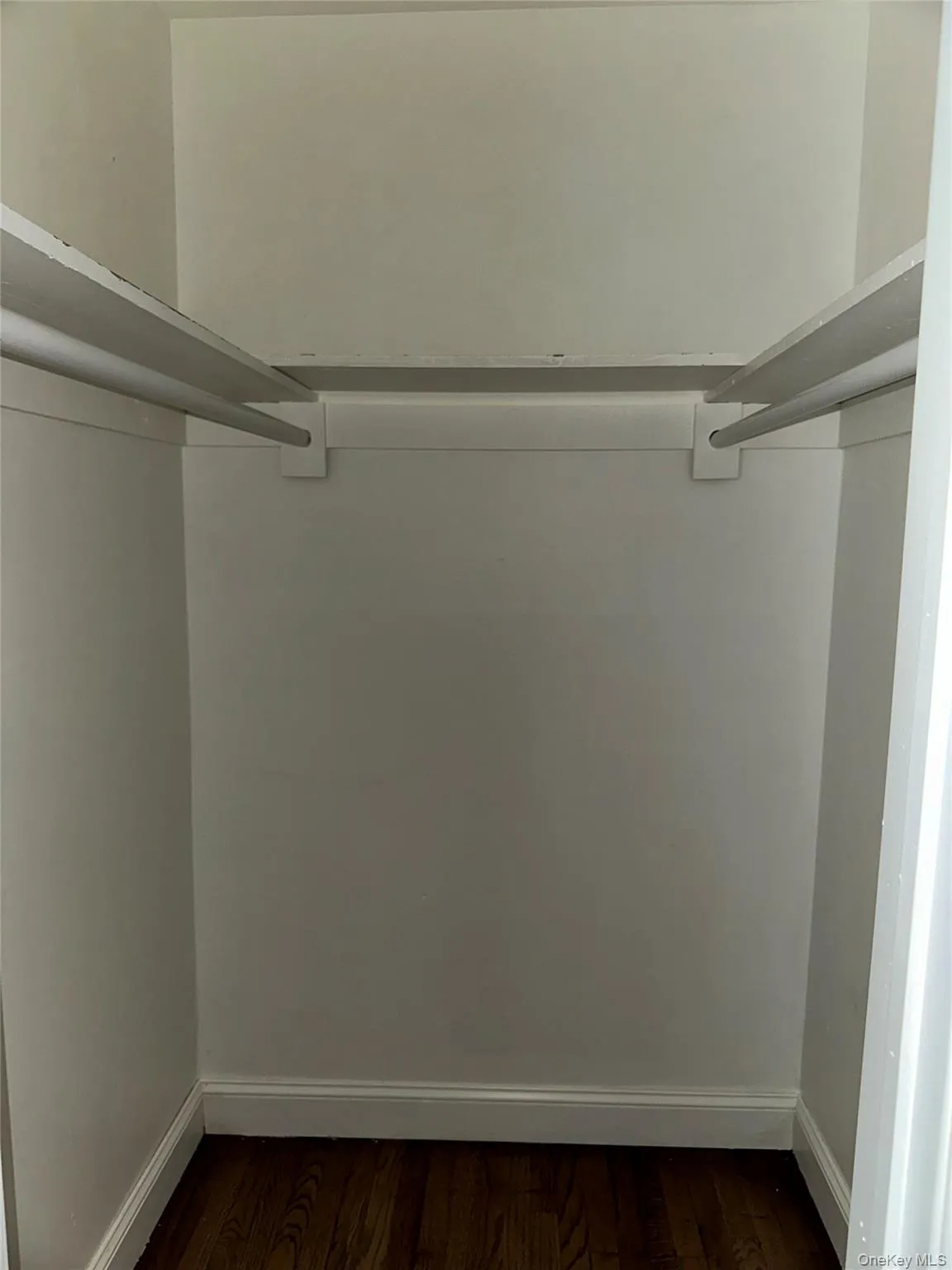 280 Terry Rd, Smithtown, NY, 4 Bedrooms Bedrooms, 8 Rooms Rooms,1 BathroomBathrooms,Residential Lease,Idx,Terry Rd,0,946819 280 Terry Rd, Smithtown, NY, 4 Bedrooms Bedrooms, 8 Rooms Rooms,1 BathroomBathrooms,Residential Lease,Idx,Terry Rd,0,946819