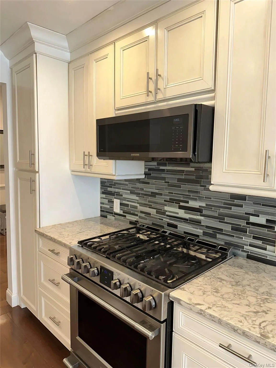 280 Terry Rd, Smithtown, NY, 4 Bedrooms Bedrooms, 8 Rooms Rooms,1 BathroomBathrooms,Residential Lease,Idx,Terry Rd,0,946819 280 Terry Rd, Smithtown, NY, 4 Bedrooms Bedrooms, 8 Rooms Rooms,1 BathroomBathrooms,Residential Lease,Idx,Terry Rd,0,946819