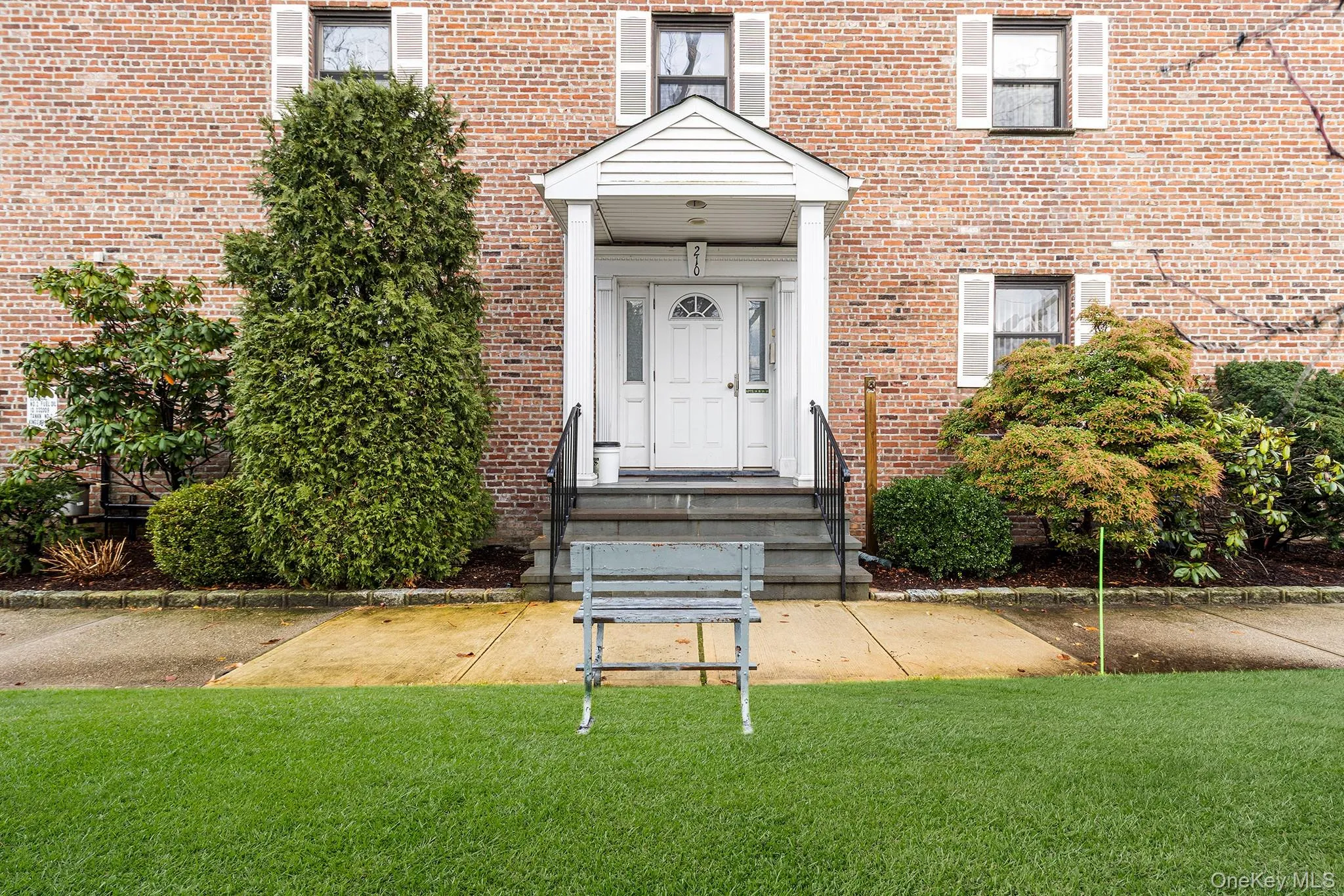 210 Fulton Street, Oyster Bay, NY, 1 Bedroom Bedrooms, 3 Rooms Rooms,1 BathroomBathrooms,Residential,For Rent,Fulton,0,946853 210 Fulton Street, Oyster Bay, NY, 1 Bedroom Bedrooms, 3 Rooms Rooms,1 BathroomBathrooms,Residential,For Rent,Fulton,0,946853