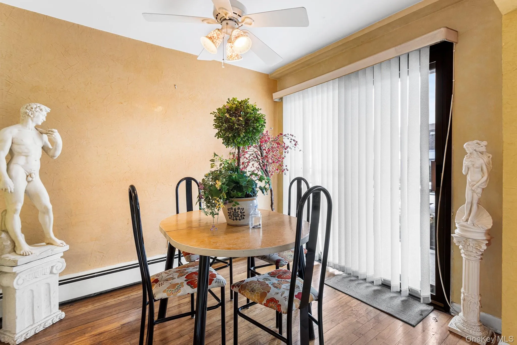 210 Fulton Street, Oyster Bay, NY, 1 Bedroom Bedrooms, 3 Rooms Rooms,1 BathroomBathrooms,Residential,For Rent,Fulton,0,946853 210 Fulton Street, Oyster Bay, NY, 1 Bedroom Bedrooms, 3 Rooms Rooms,1 BathroomBathrooms,Residential,For Rent,Fulton,0,946853