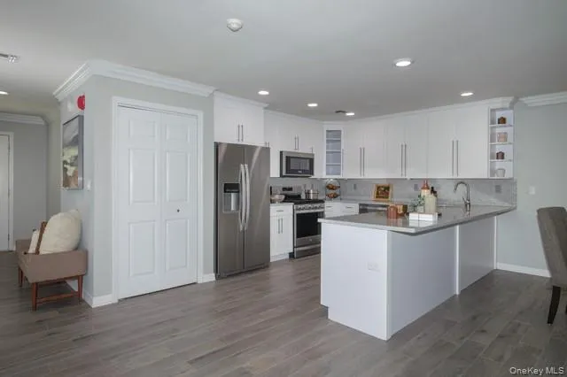 83 Village Green Drive, Brookhaven, NY, 2 Bedrooms Bedrooms, 7 Rooms Rooms,2 BathroomsBathrooms,Residential Lease,Idx,Village Green,0,946990 83 Village Green Drive, Brookhaven, NY, 2 Bedrooms Bedrooms, 7 Rooms Rooms,2 BathroomsBathrooms,Residential Lease,Idx,Village Green,0,946990