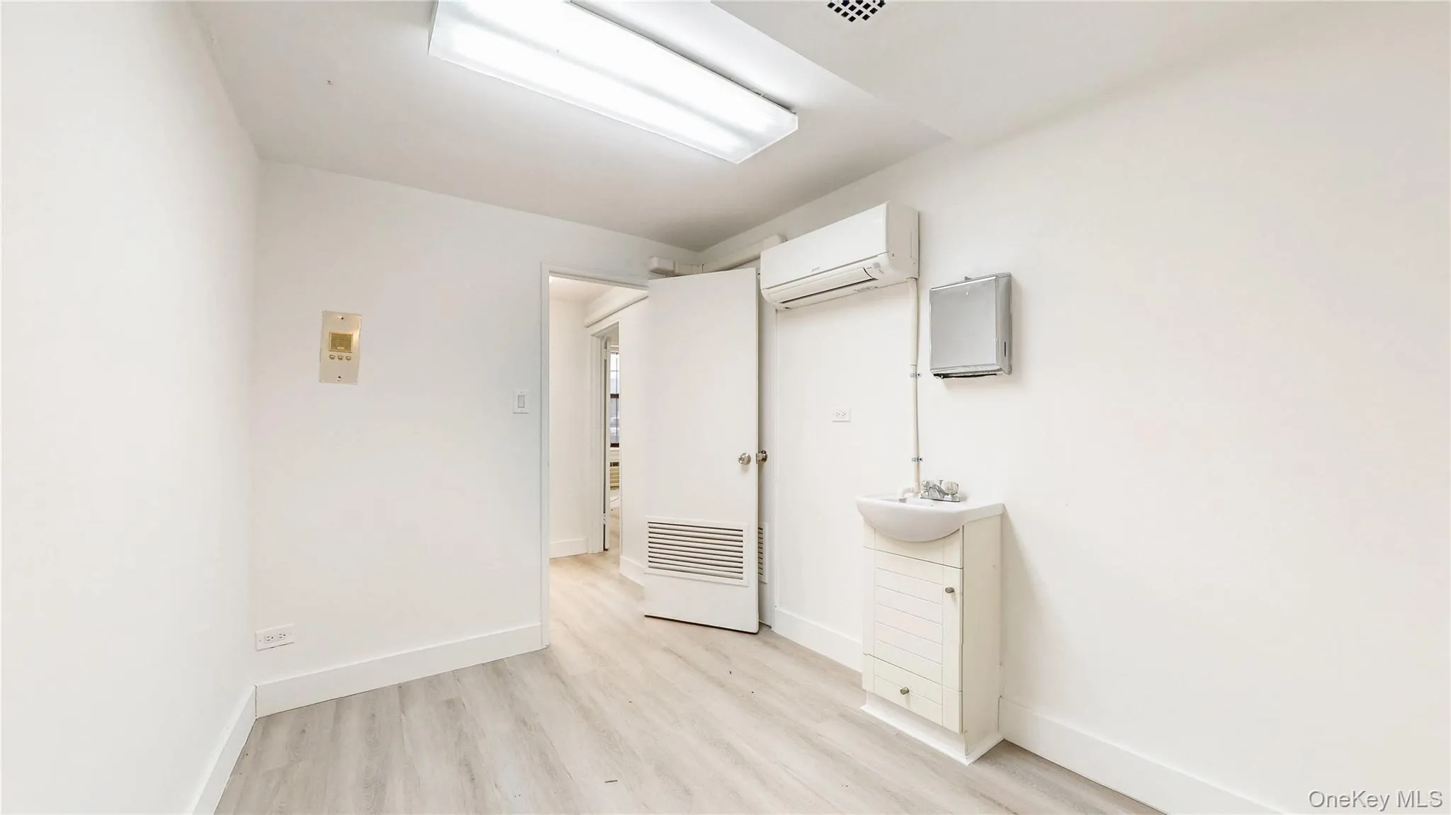 137-10 Franklin Avenue, New York, NY, ,Commercial Lease,Idx,Franklin,0,946991 137-10 Franklin Avenue, New York, NY, ,Commercial Lease,Idx,Franklin,0,946991