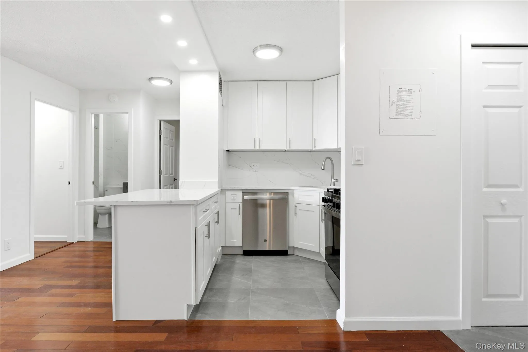 152-18 Union Turnpike, New York, NY, 2 Bedrooms Bedrooms, 6 Rooms Rooms,2 BathroomsBathrooms,Residential Lease,Idx,Union,0,947000 152-18 Union Turnpike, New York, NY, 2 Bedrooms Bedrooms, 6 Rooms Rooms,2 BathroomsBathrooms,Residential Lease,Idx,Union,0,947000