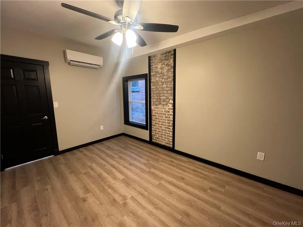 30 Henry Street, Middletown, NY, 1 Bedroom Bedrooms, 4 Rooms Rooms,1 BathroomBathrooms,Residential Lease,Idx,Henry,0,947067 30 Henry Street, Middletown, NY, 1 Bedroom Bedrooms, 4 Rooms Rooms,1 BathroomBathrooms,Residential Lease,Idx,Henry,0,947067