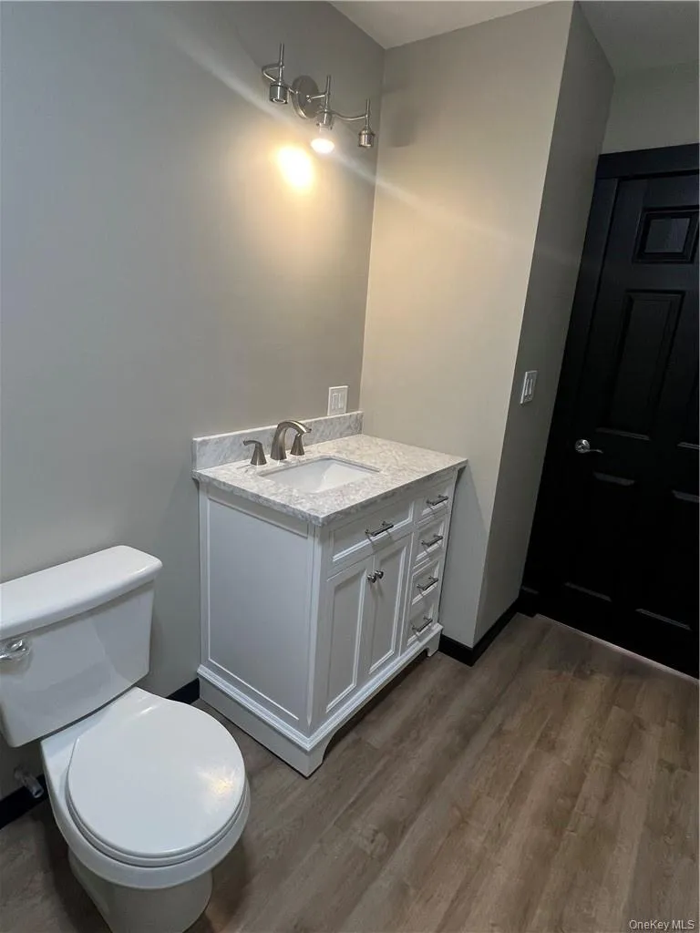 30 Henry Street, Middletown, NY, 1 Bedroom Bedrooms, 4 Rooms Rooms,1 BathroomBathrooms,Residential Lease,Idx,Henry,0,947067 30 Henry Street, Middletown, NY, 1 Bedroom Bedrooms, 4 Rooms Rooms,1 BathroomBathrooms,Residential Lease,Idx,Henry,0,947067