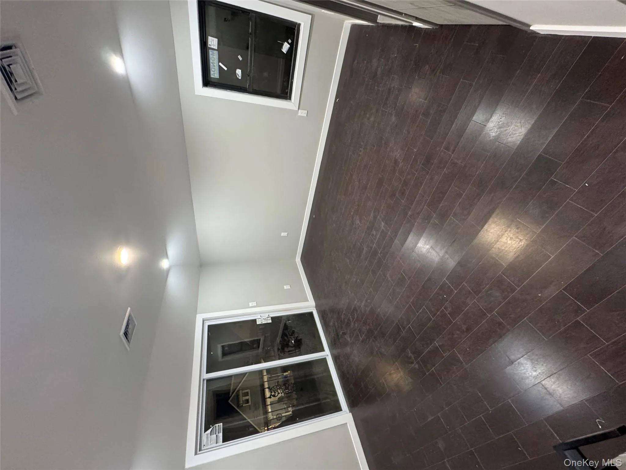 Empty room featuring baseboards Empty room featuring baseboards