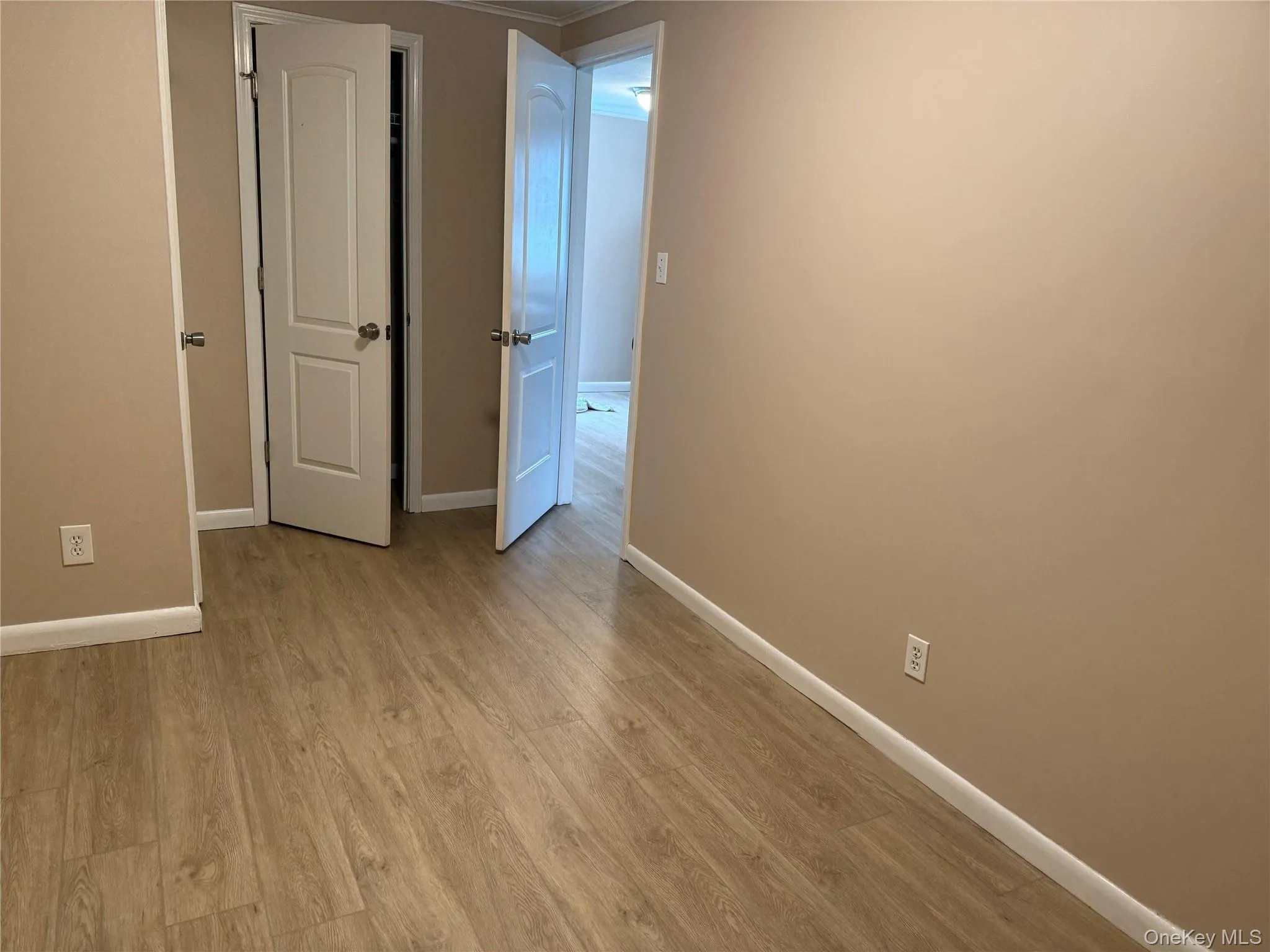 2 good size closets 2 good size closets